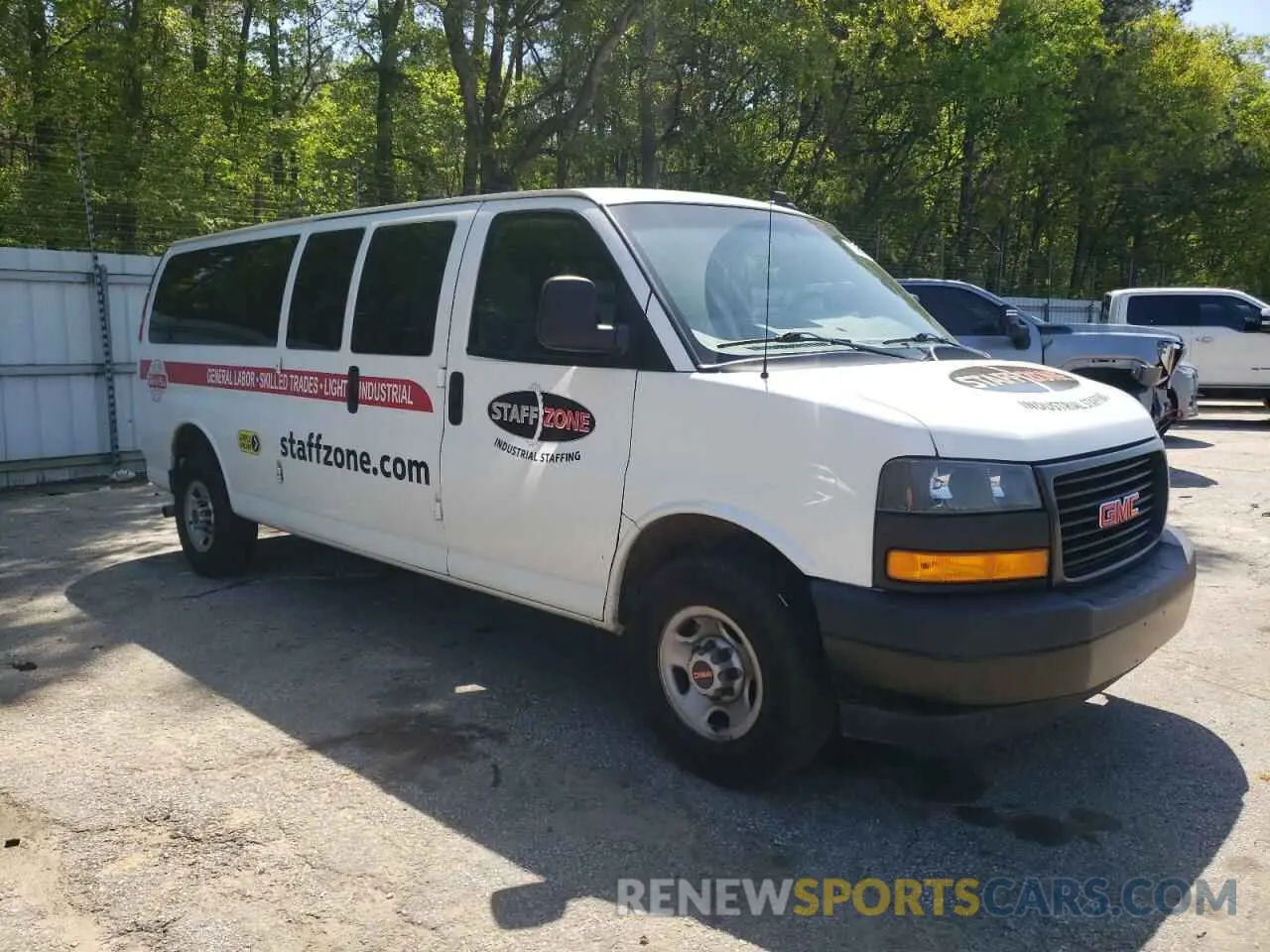 4 fotografías del automóvil dañado 1GJZ7NFP0P1118194 GMC SAVANA 2023