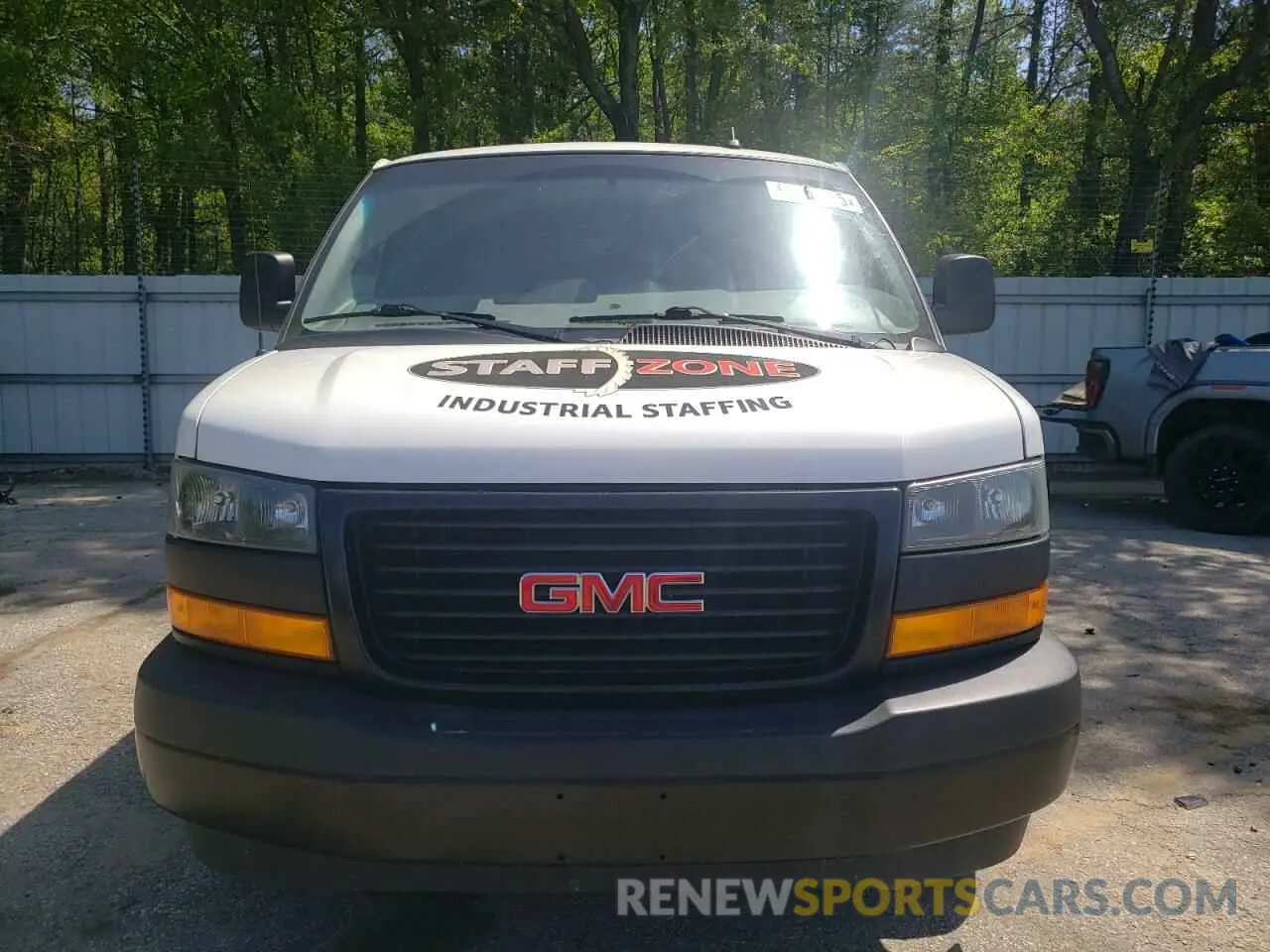5 fotografías del automóvil dañado 1GJZ7NFP0P1118194 GMC SAVANA 2023