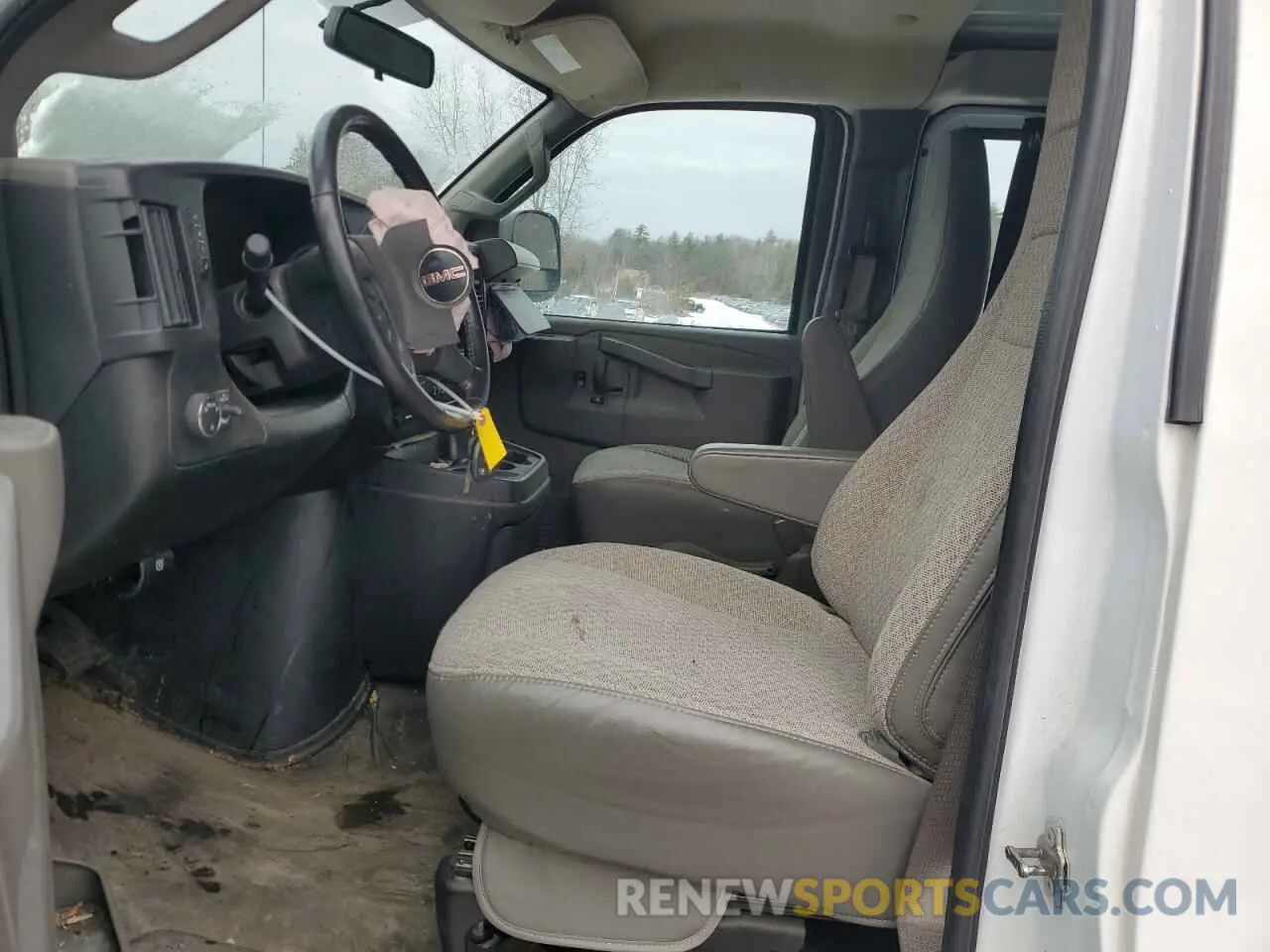7 fotografías del automóvil dañado 1GTW7AFP4P1188784 GMC SAVANA 2023