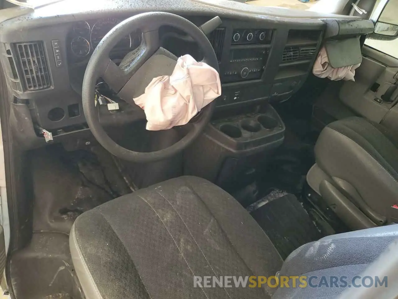 9 fotografías del automóvil dañado 1GTW7AFP7R1159900 GMC SAVANA 2024