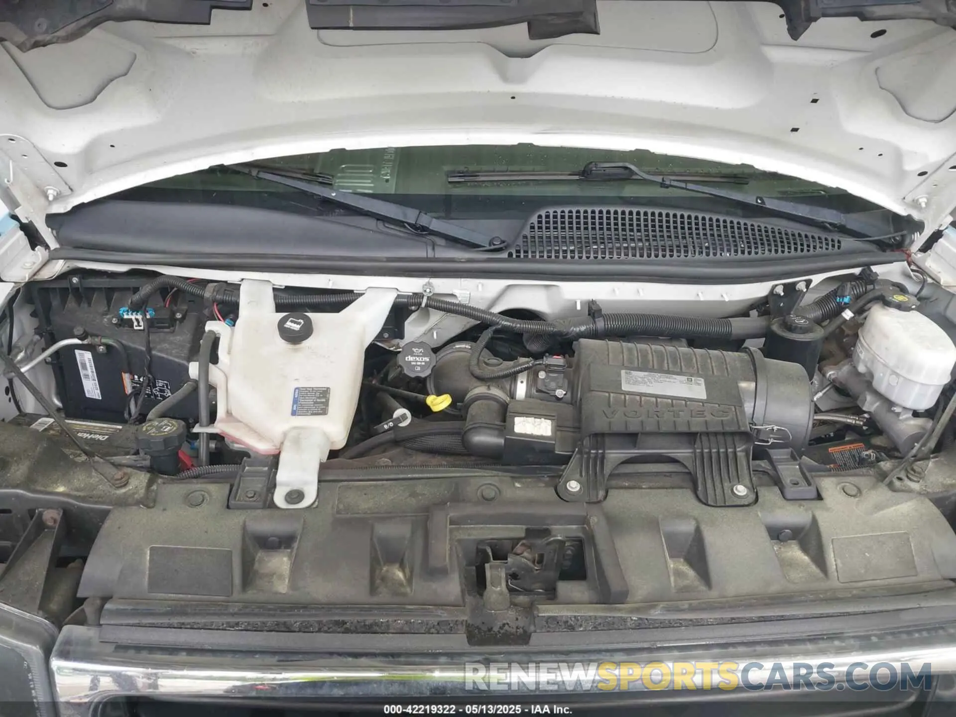 10 fotografías del automóvil dañado 1GTW7AFG8K1304433 GMC SAVANA 2500 2019