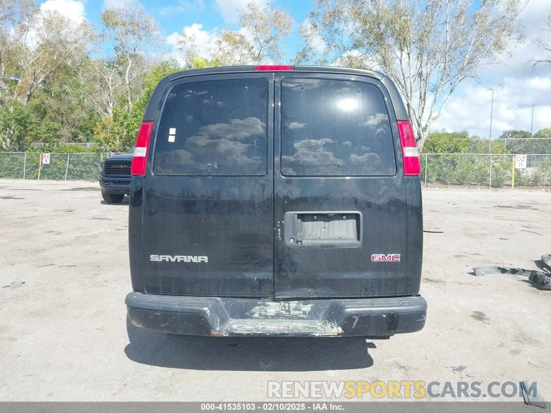 16 fotografías del automóvil dañado 1GJZ7NFG6K1301110 GMC SAVANA 3500 2019