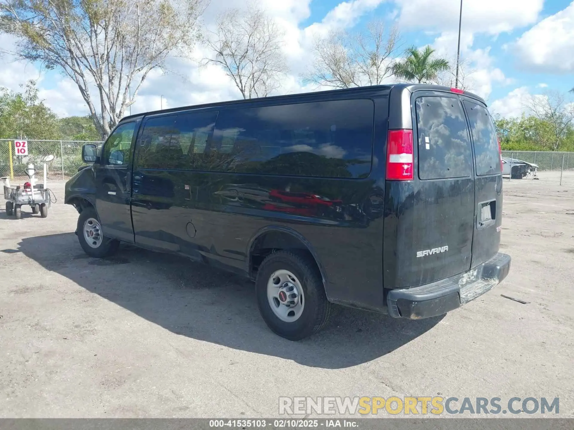 3 fotografías del automóvil dañado 1GJZ7NFG6K1301110 GMC SAVANA 3500 2019
