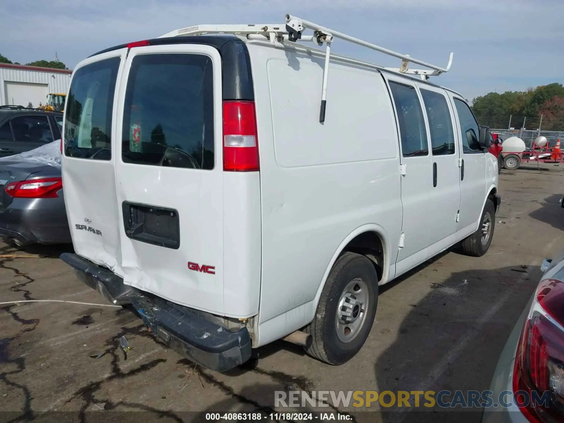 4 fotografías del automóvil dañado 1GTW7AFG7L1265254 GMC SAVANA CARGO 2020