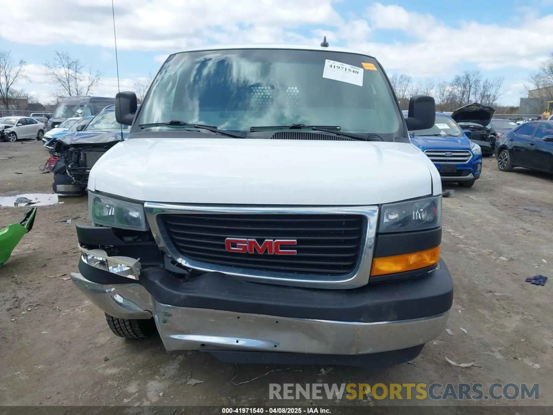 12 fotografías del automóvil dañado 1GTW7AF72M1255233 GMC SAVANA CARGO 2021