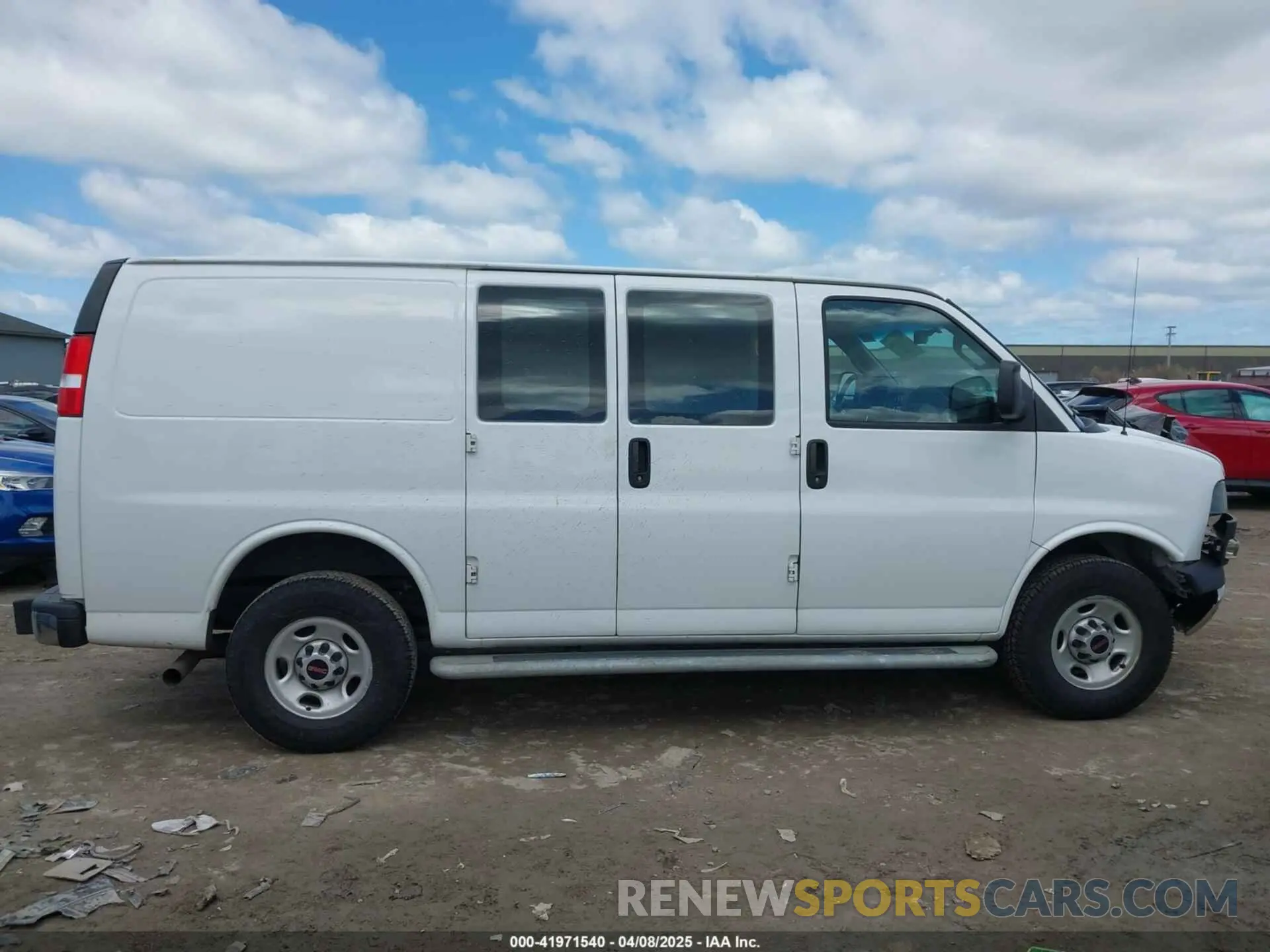 13 fotografías del automóvil dañado 1GTW7AF72M1255233 GMC SAVANA CARGO 2021