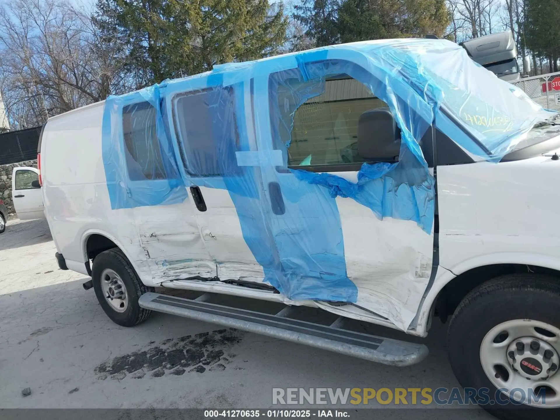 6 fotografías del automóvil dañado 1GTW7AFPXP1182925 GMC SAVANA CARGO 2023