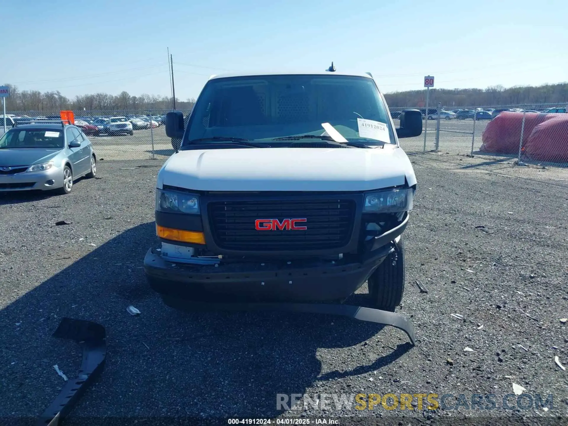 12 fotografías del automóvil dañado 1GTW7AF71R1289106 GMC SAVANA CARGO 2024
