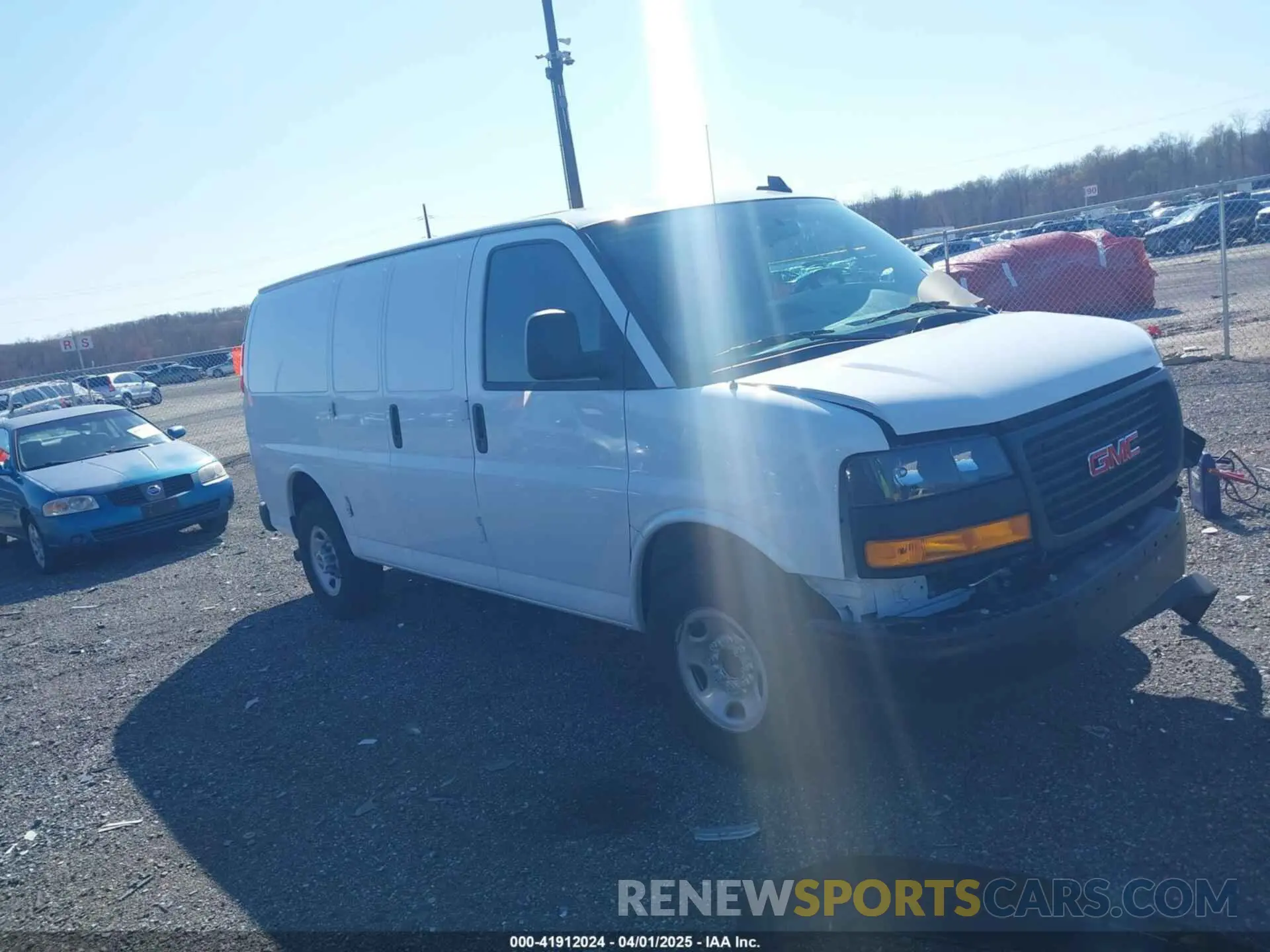 13 fotografías del automóvil dañado 1GTW7AF71R1289106 GMC SAVANA CARGO 2024
