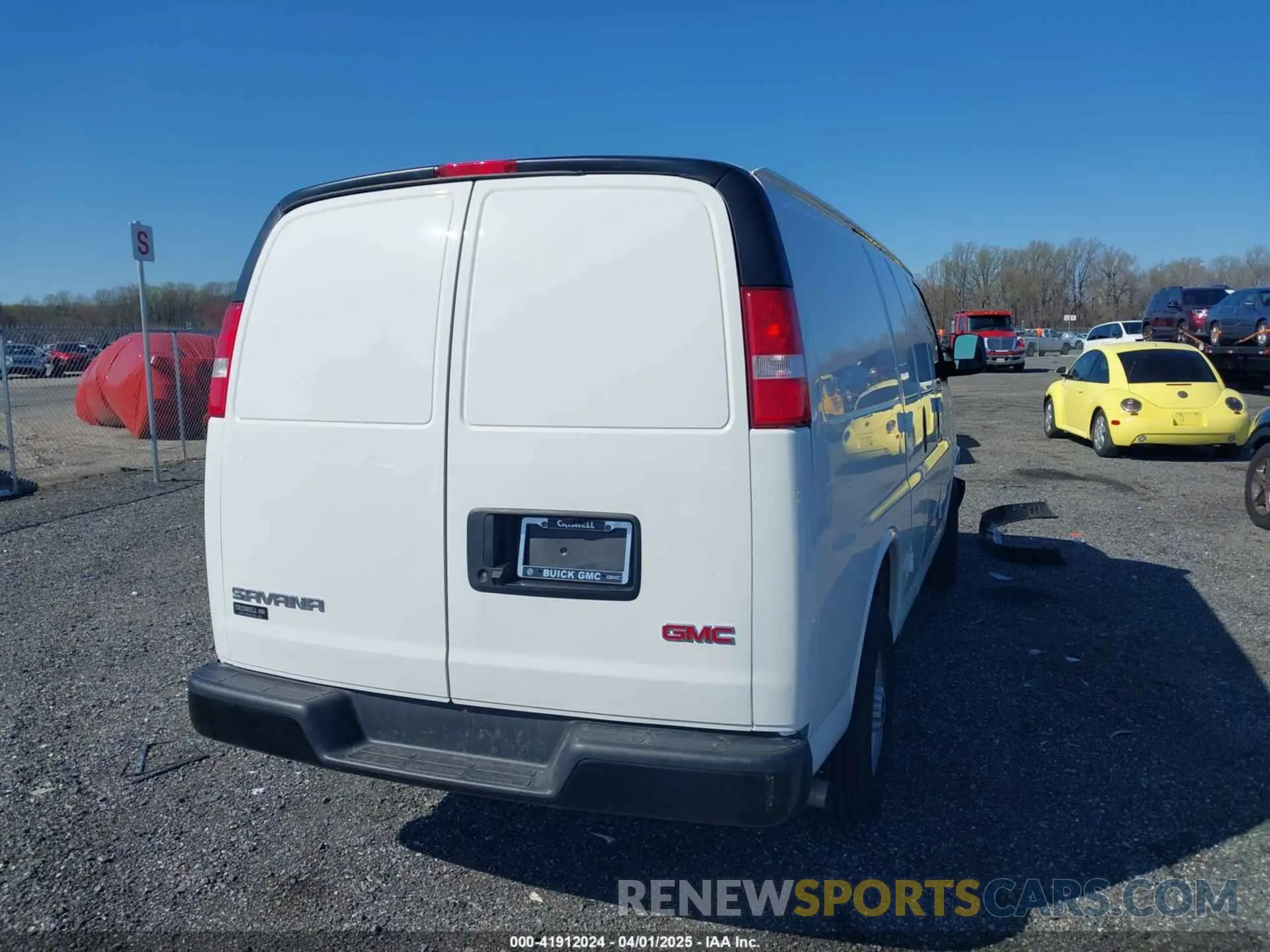 16 fotografías del automóvil dañado 1GTW7AF71R1289106 GMC SAVANA CARGO 2024