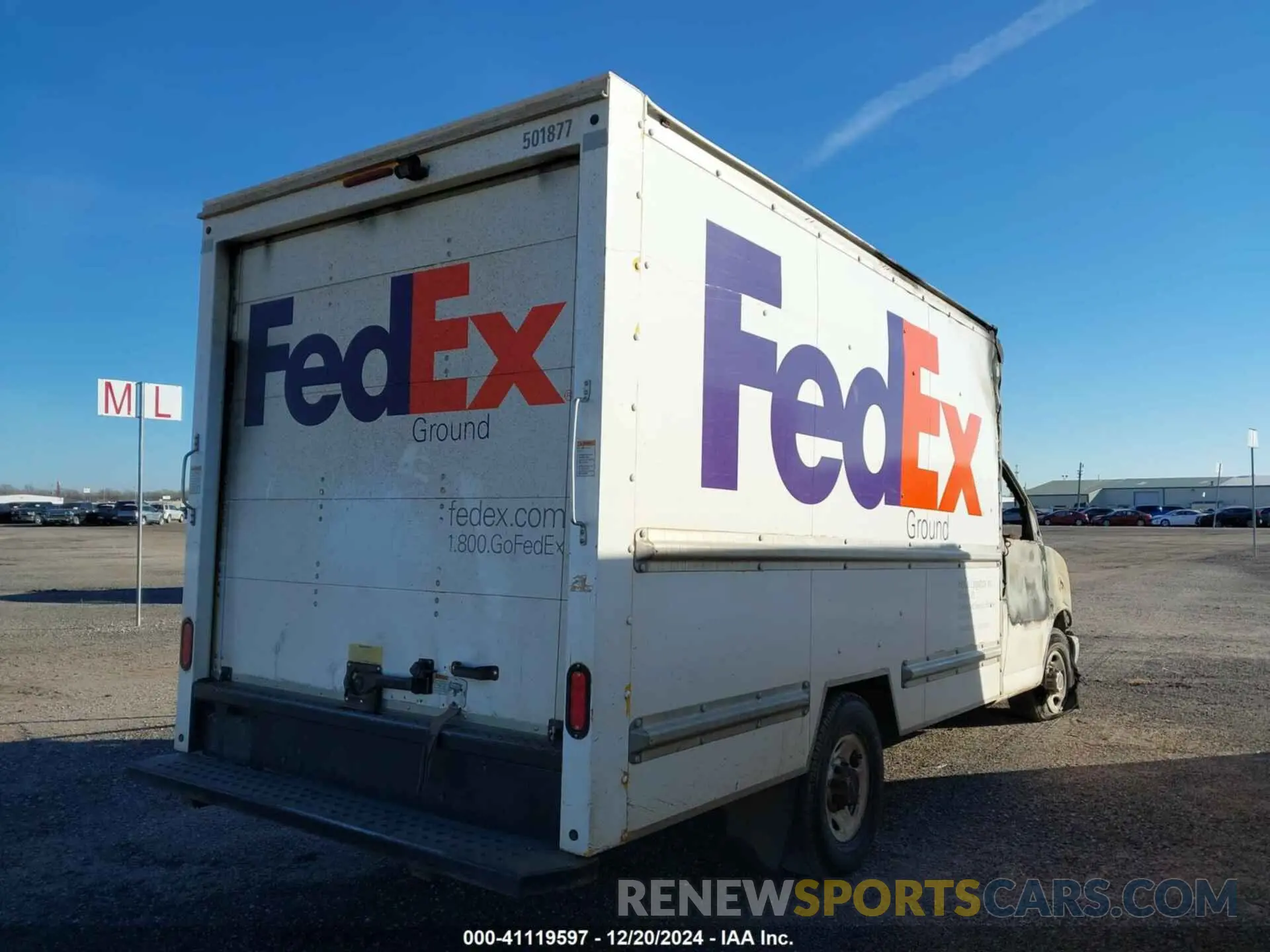4 fotografías del automóvil dañado 1GD07RFP1K1178996 GMC SAVANA CUTAWAY 2019