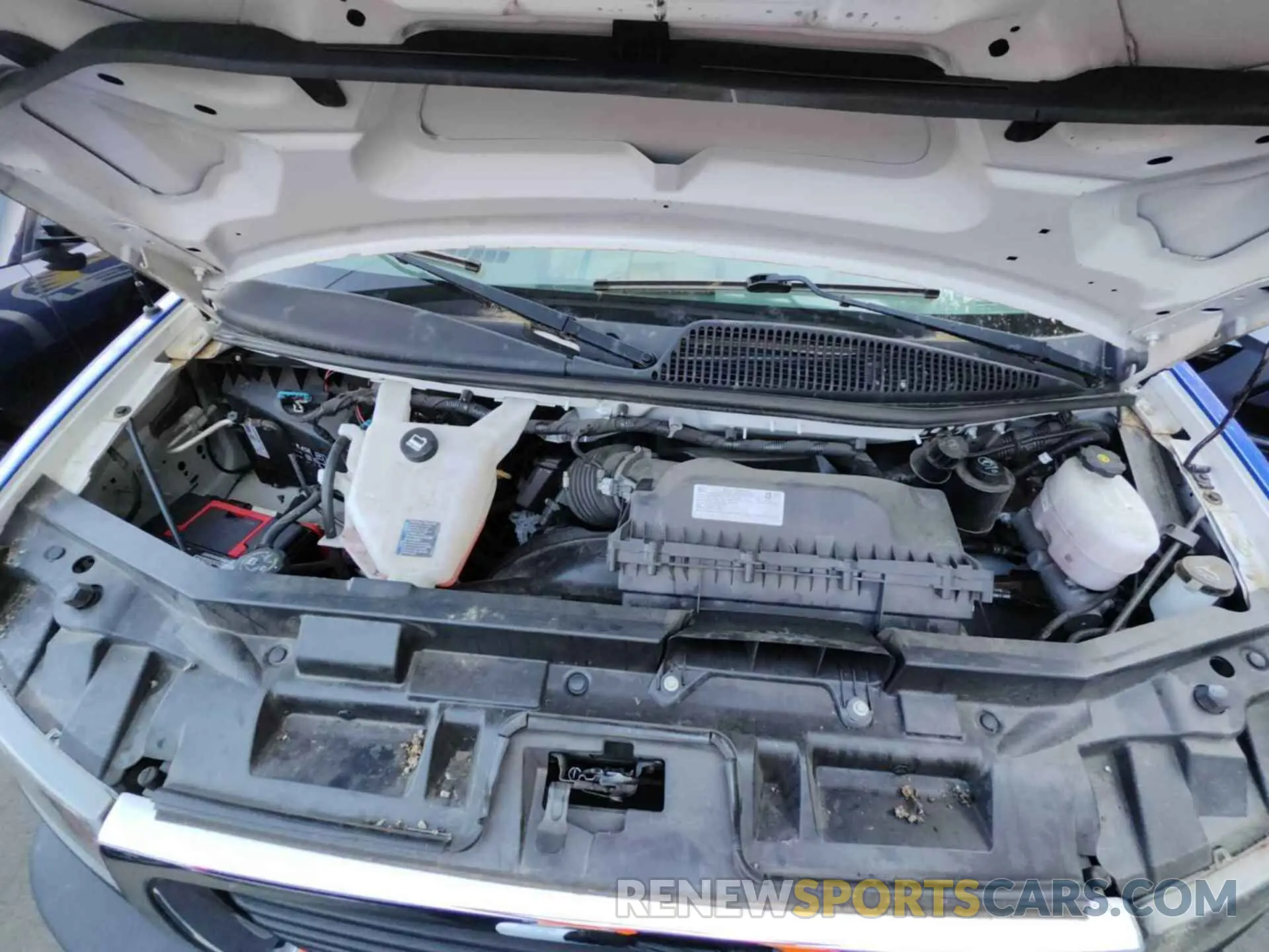 24 fotografías del automóvil dañado 1GD07RF74M1192412 GMC SAVANA CUTAWAY 2021