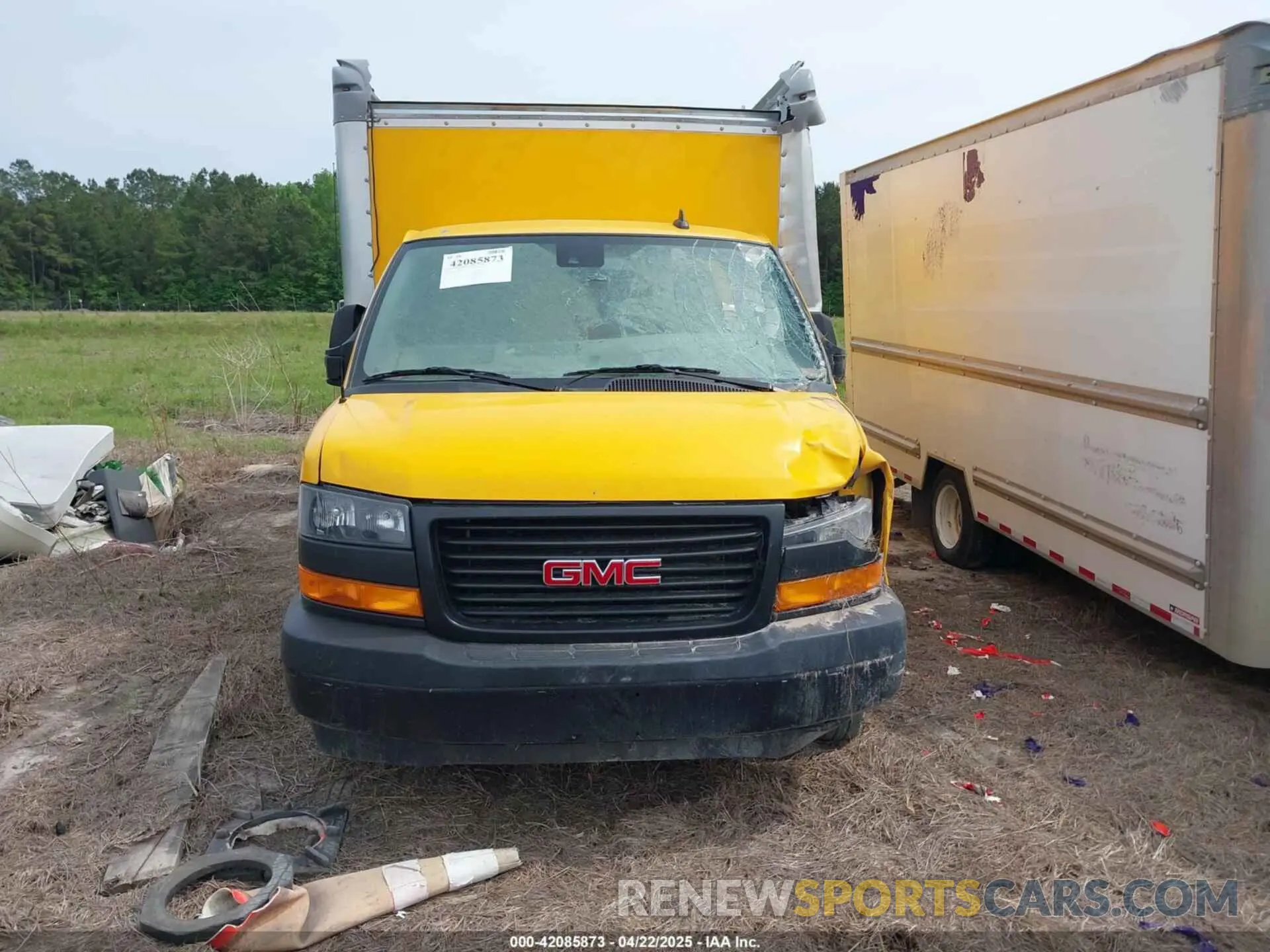 12 fotografías del automóvil dañado 7GZ37TC75NN006585 GMC SAVANA CUTAWAY 2022