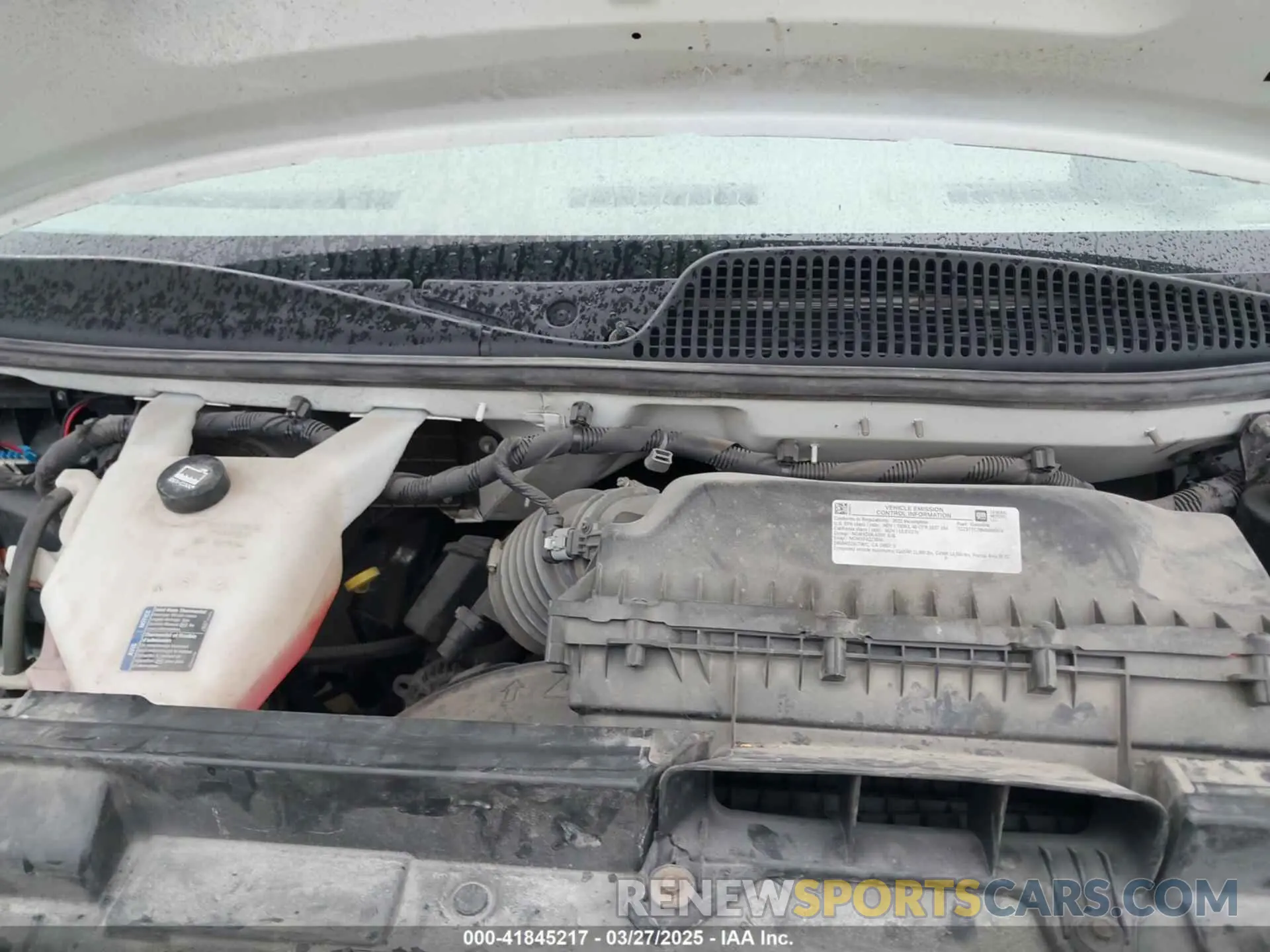9 fotografías del automóvil dañado 7GZ37TC78NN000974 GMC SAVANA CUTAWAY 2022