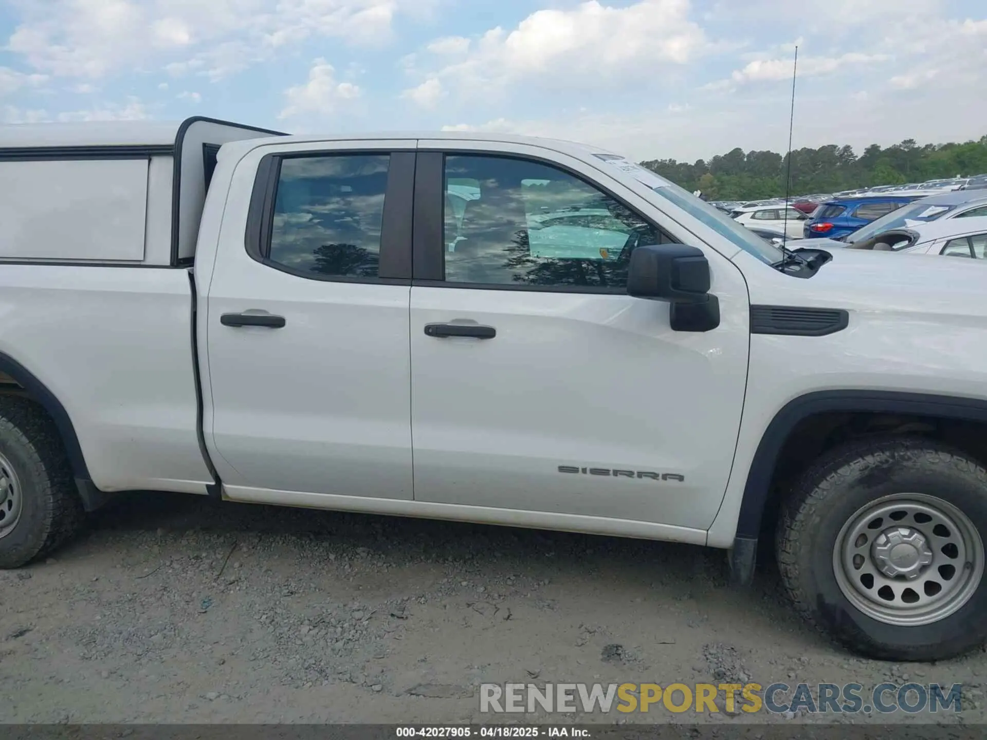 13 fotografías del automóvil dañado 1GTR8AEH5KZ311510 GMC SIERRA 1500 2019