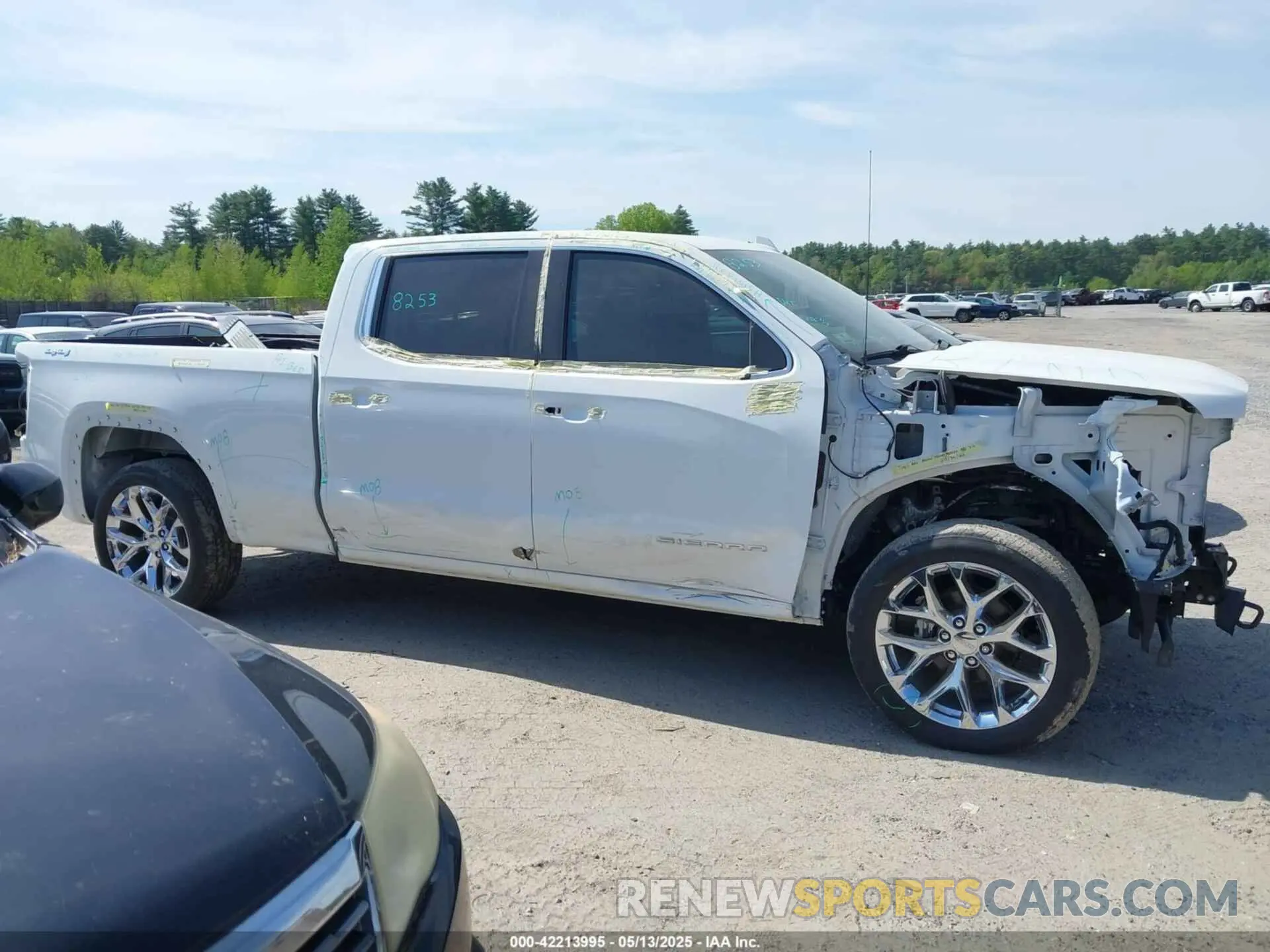 14 fotografías del automóvil dañado 1GTU9DEL9KZ318666 GMC SIERRA 1500 2019