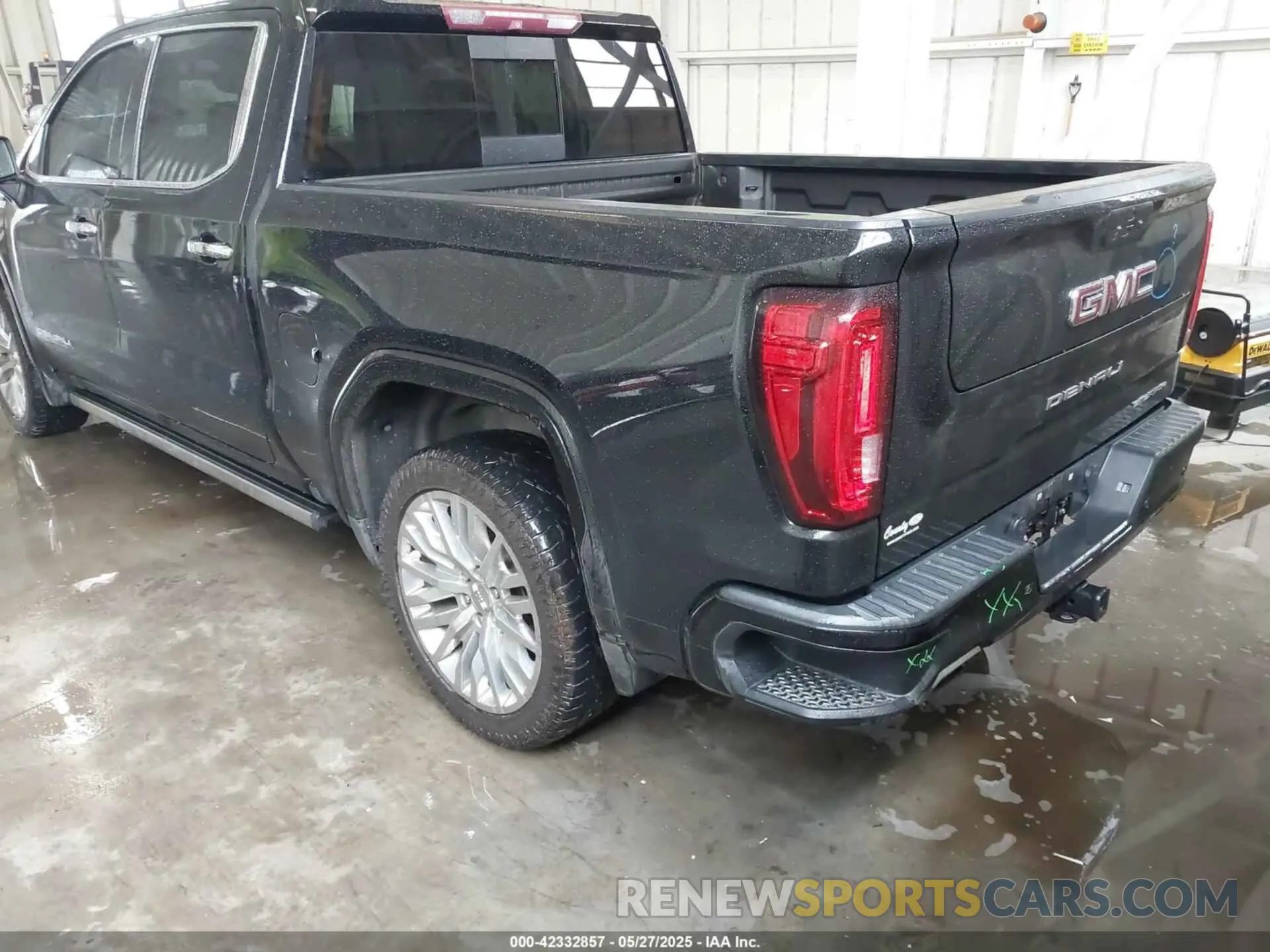 3 fotografías del automóvil dañado 1GTU9FEL3KZ388191 GMC SIERRA 1500 2019