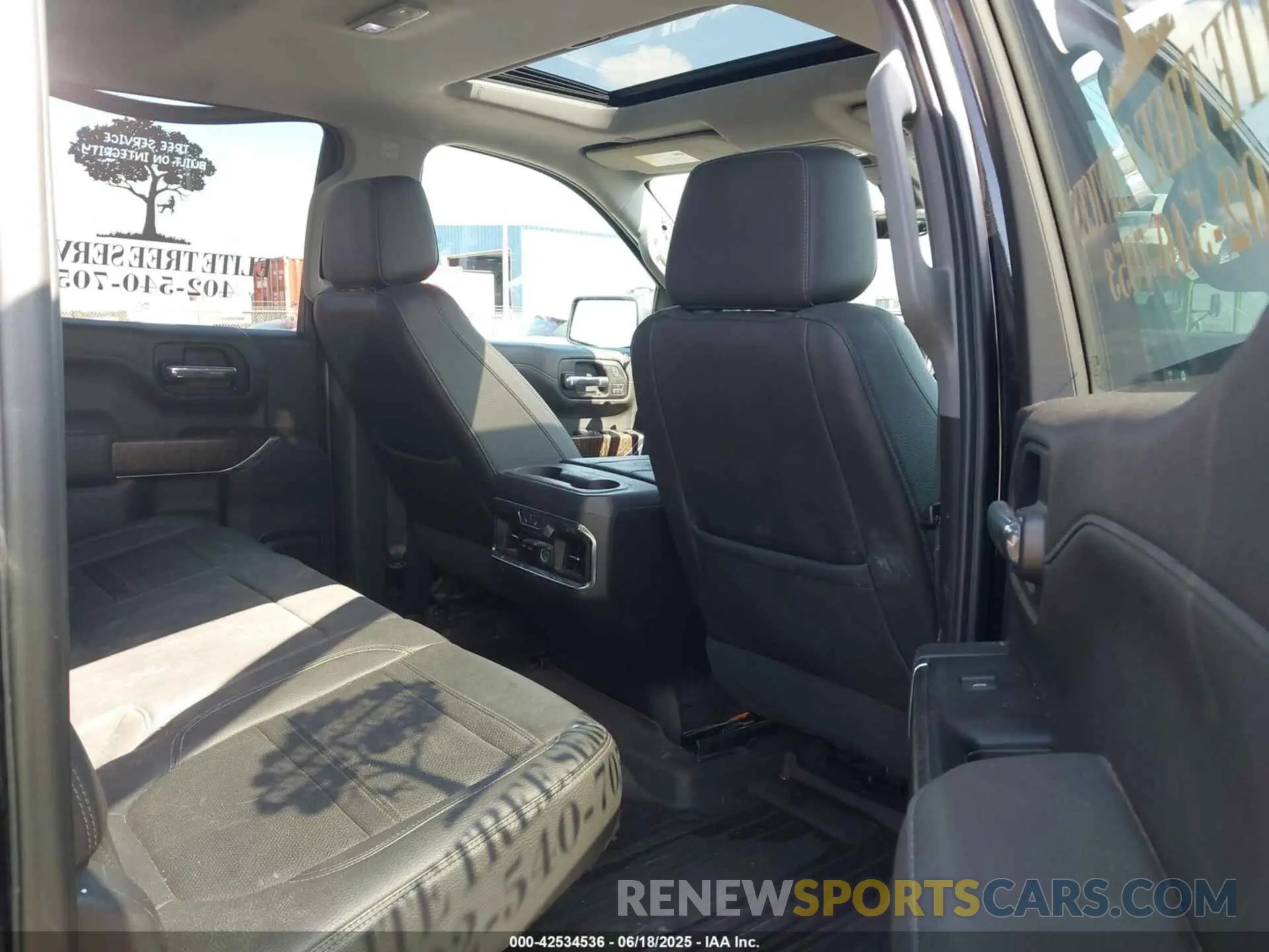 8 fotografías del automóvil dañado 1GTU9FEL4KZ381346 GMC SIERRA 1500 2019