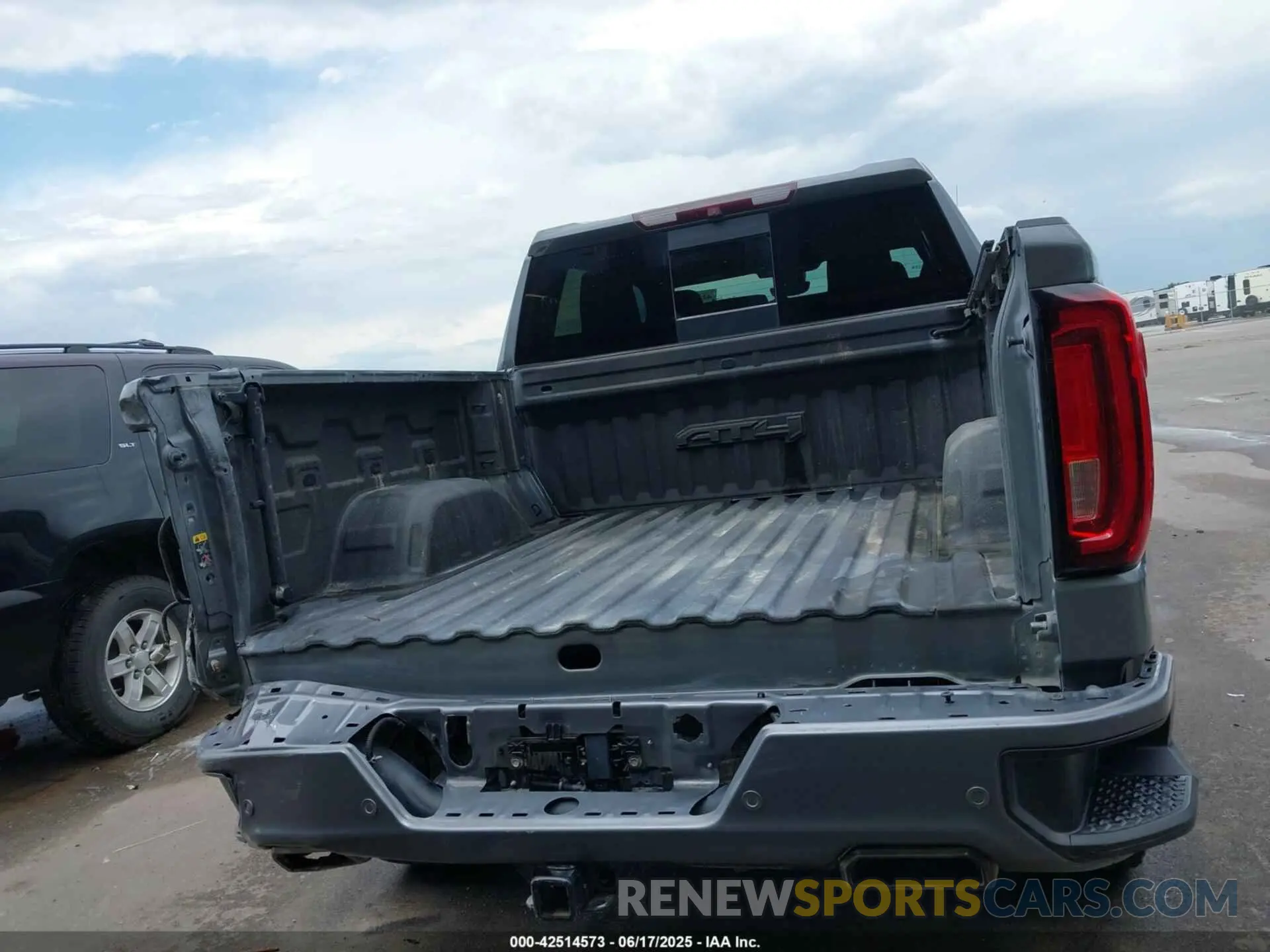 18 fotografías del automóvil dañado 3GTP9EEL7KG193816 GMC SIERRA 1500 2019
