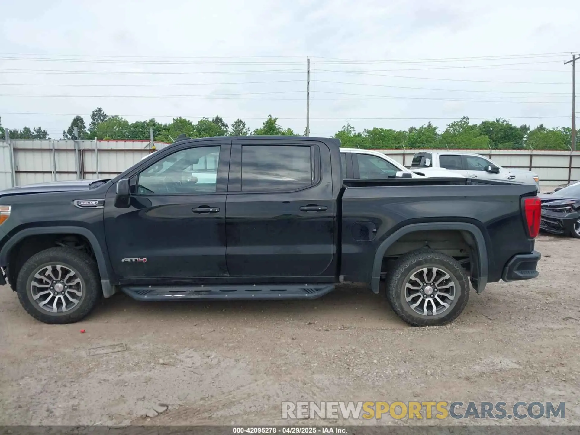 15 fotografías del automóvil dañado 3GTP9EEL8KG131096 GMC SIERRA 1500 2019