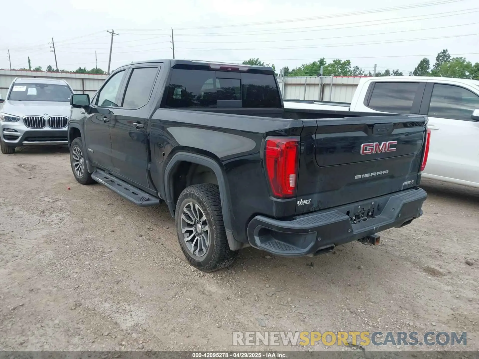 3 fotografías del automóvil dañado 3GTP9EEL8KG131096 GMC SIERRA 1500 2019