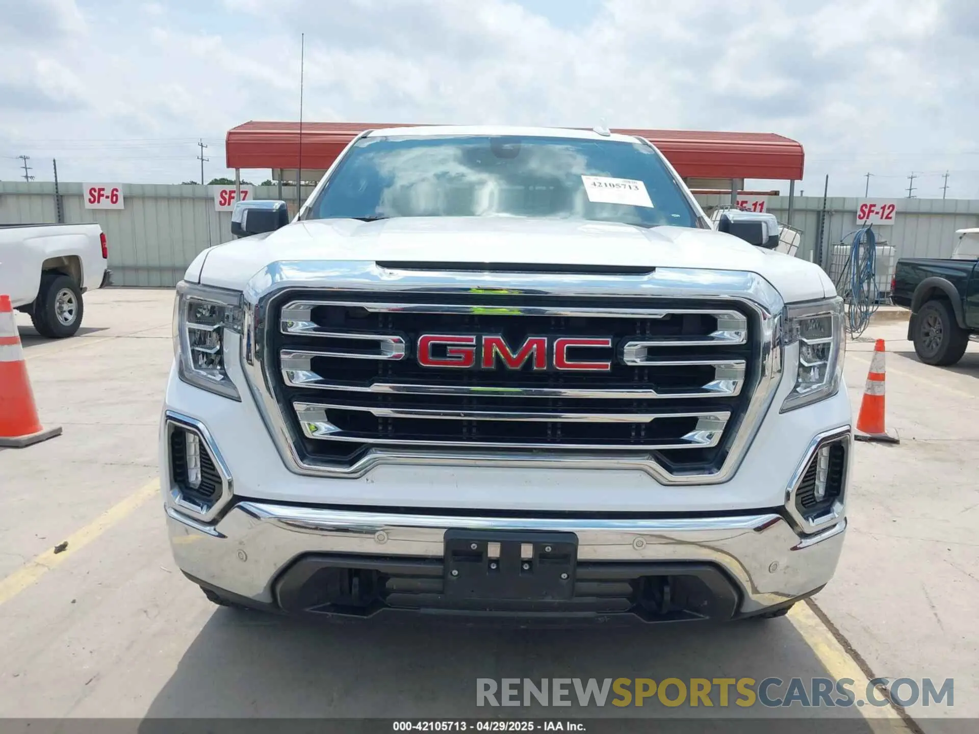 12 fotografías del automóvil dañado 3GTU9DED4KG197425 GMC SIERRA 1500 2019