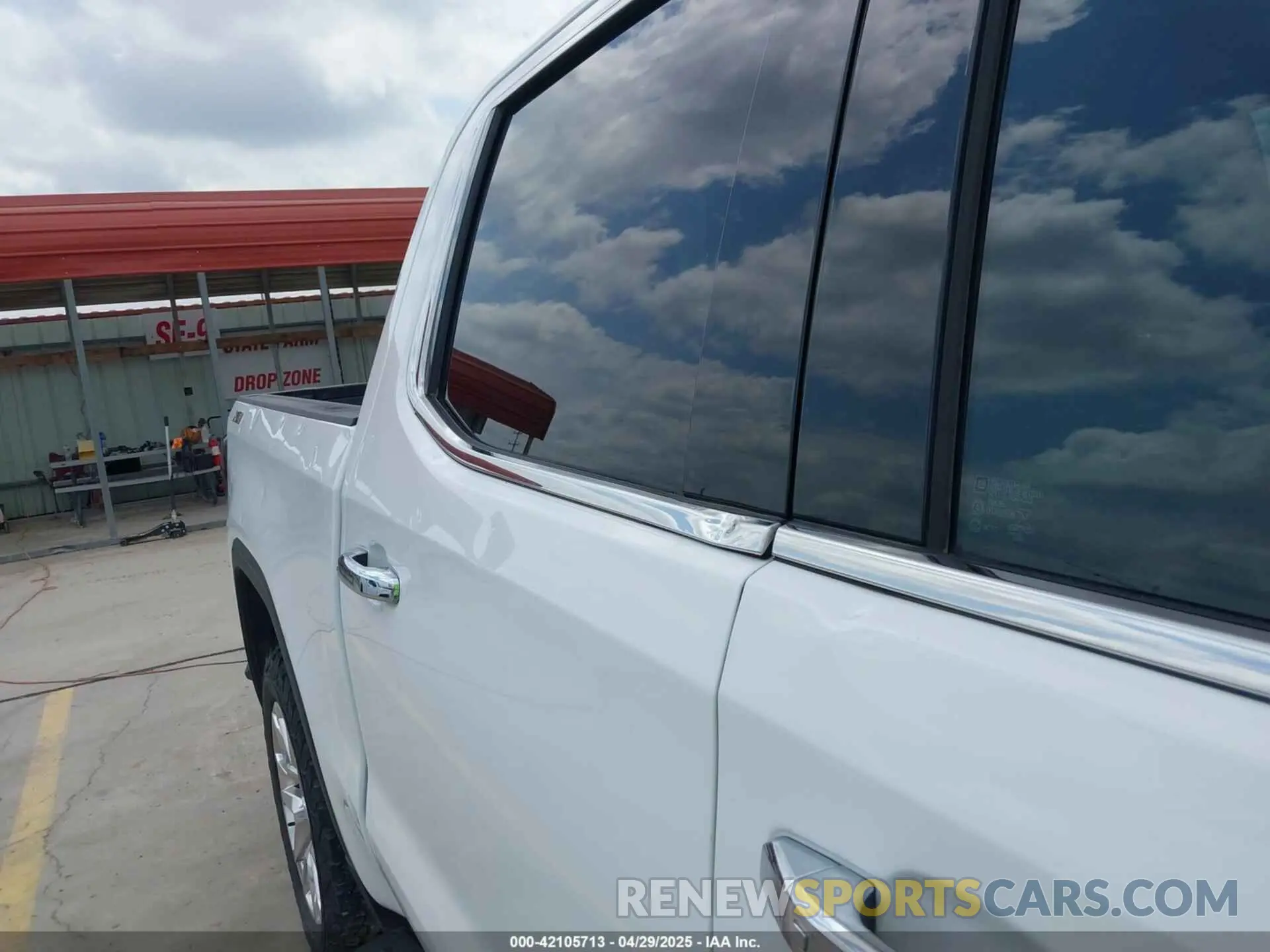 18 fotografías del automóvil dañado 3GTU9DED4KG197425 GMC SIERRA 1500 2019