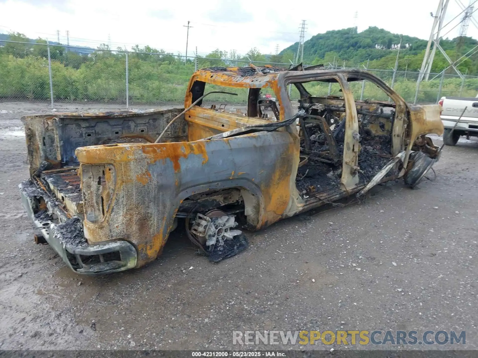 4 fotografías del automóvil dañado 3GTU9DED7KG247993 GMC SIERRA 1500 2019