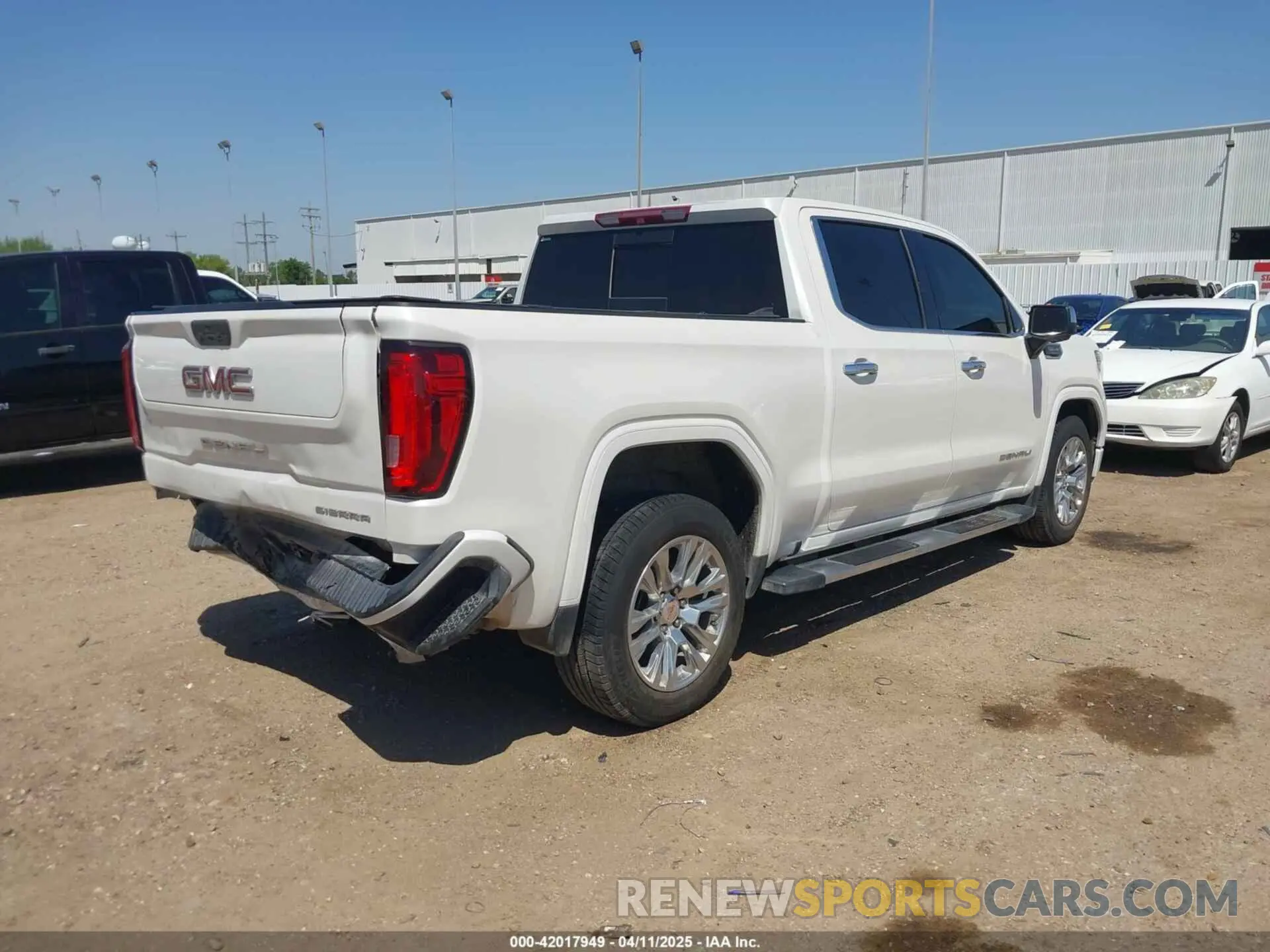 4 fotografías del automóvil dañado 3GTU9FEL9KG133562 GMC SIERRA 1500 2019