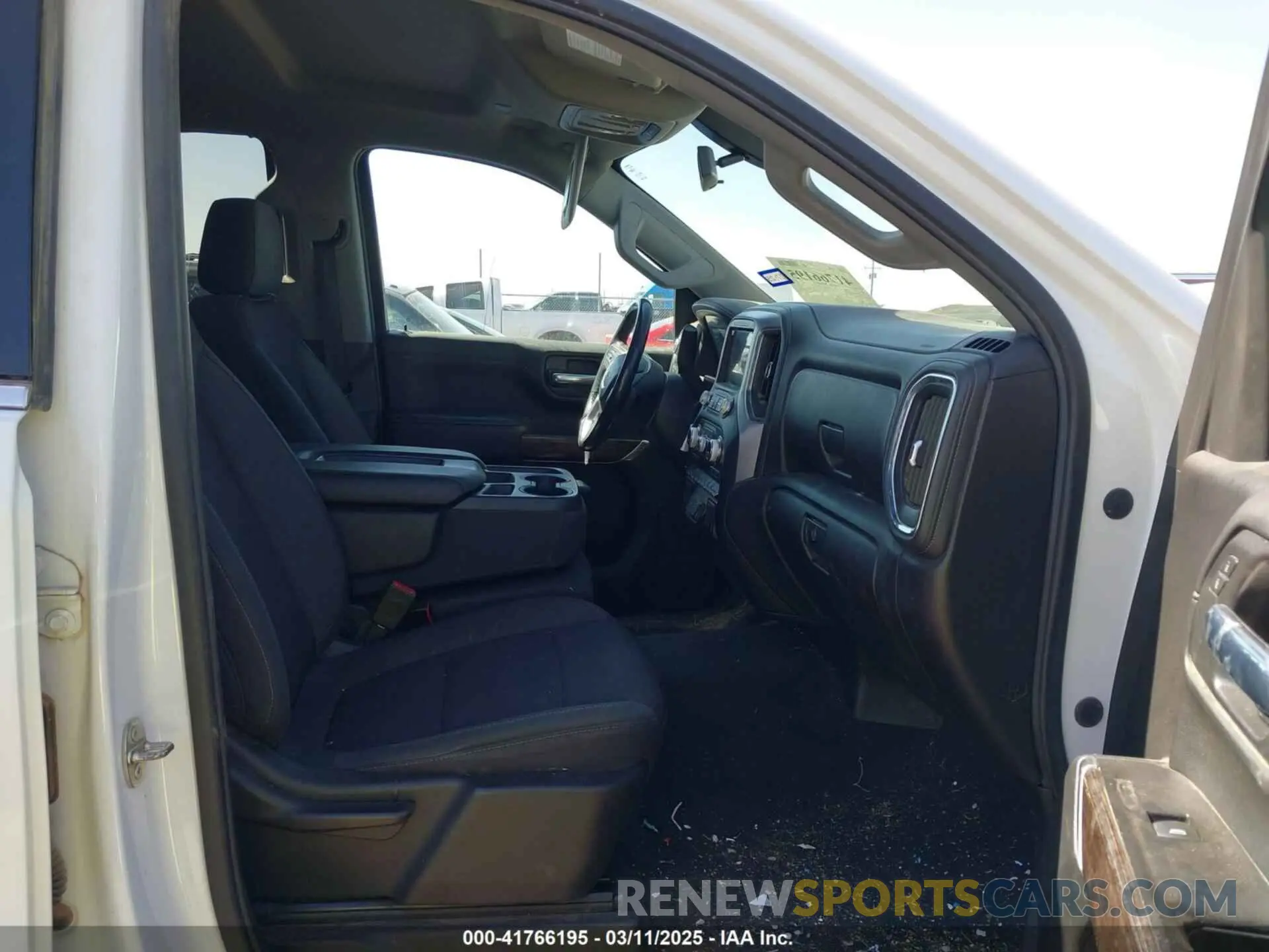 5 fotografías del automóvil dañado 1GTP8BED2LZ172075 GMC SIERRA 1500 2020