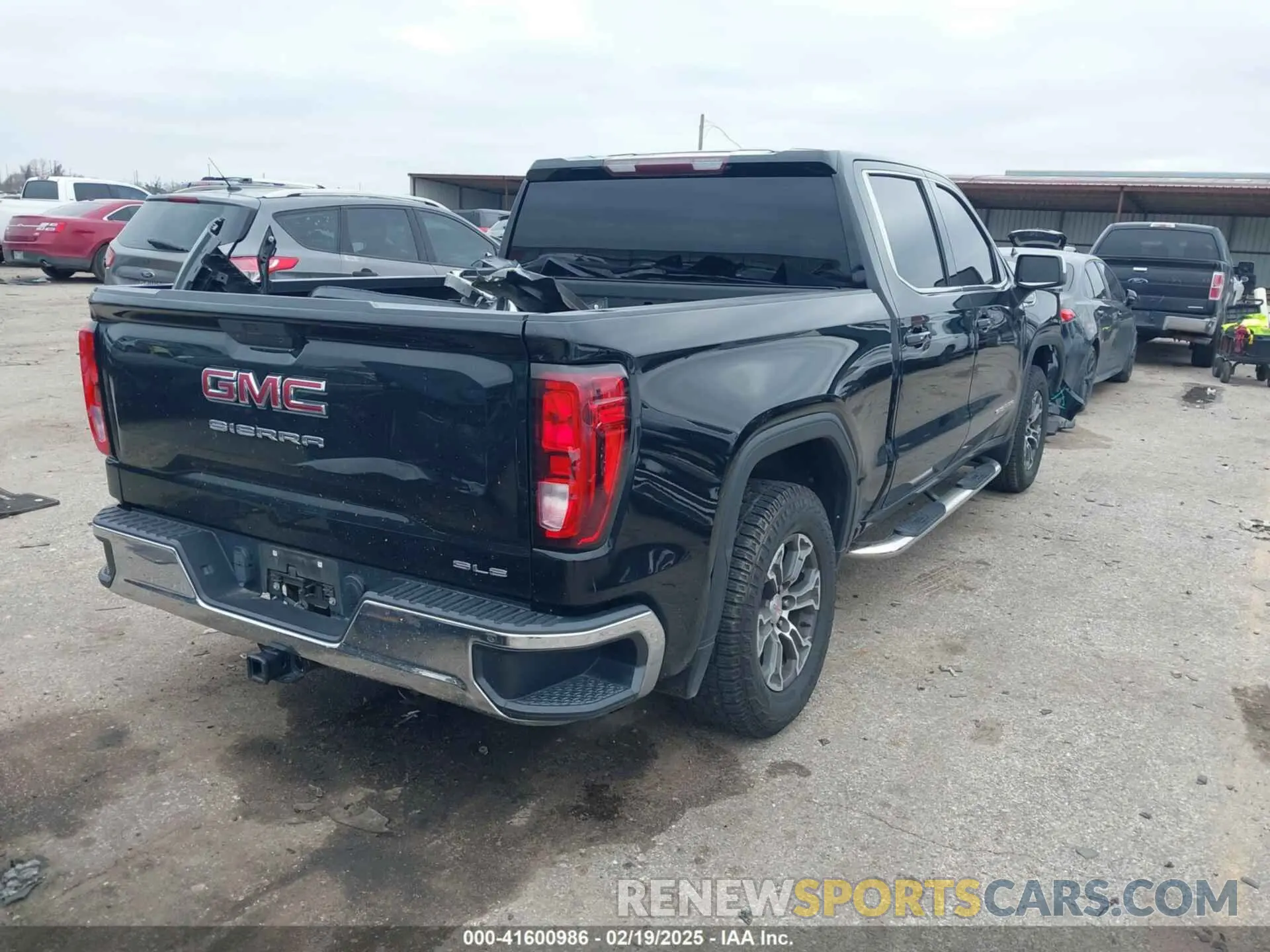 4 fotografías del automóvil dañado 1GTP8BEDXLZ152530 GMC SIERRA 1500 2020
