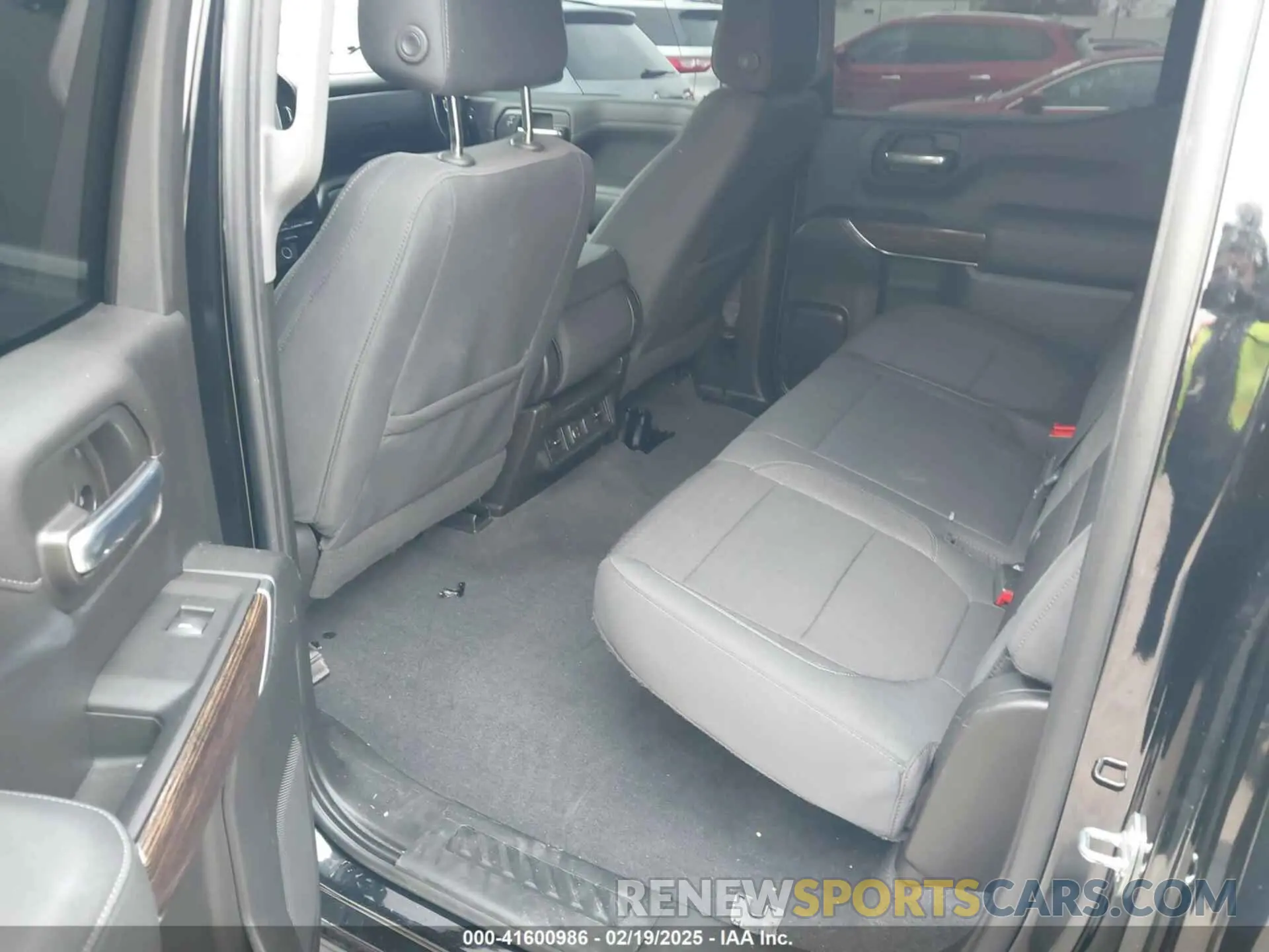 8 fotografías del automóvil dañado 1GTP8BEDXLZ152530 GMC SIERRA 1500 2020