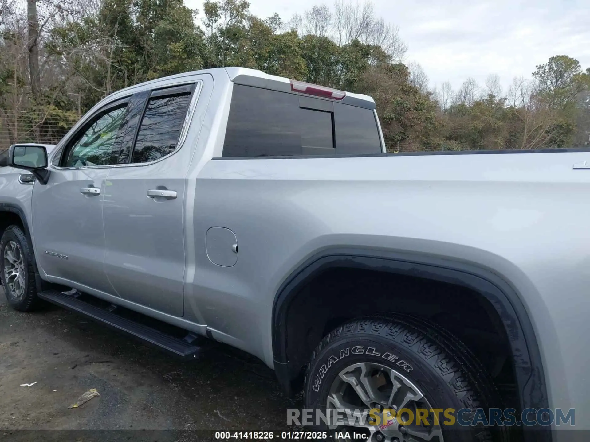 14 fotografías del automóvil dañado 1GTR9BED3LZ107791 GMC SIERRA 1500 2020
