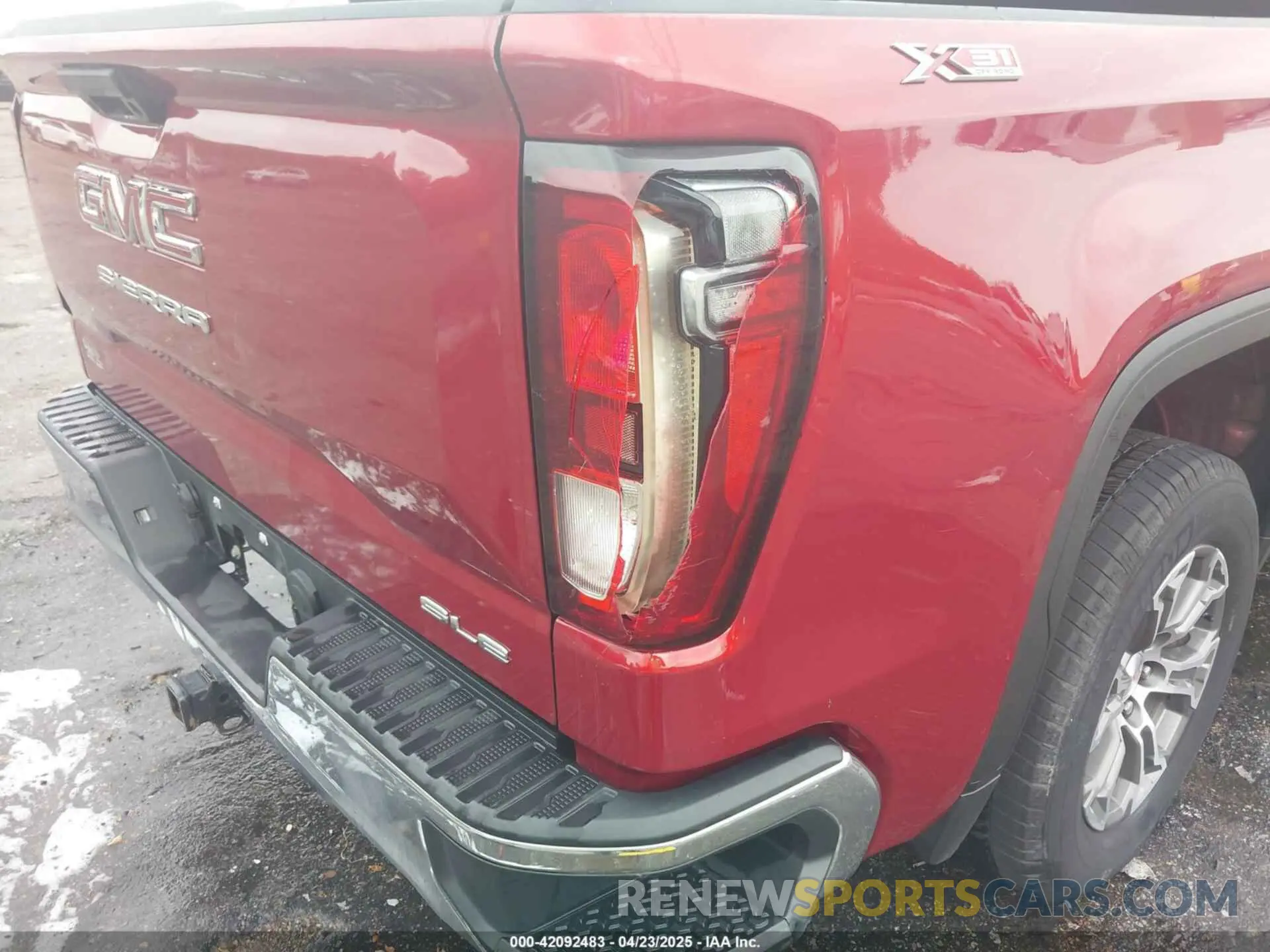 17 fotografías del automóvil dañado 1GTU9BED0LZ318294 GMC SIERRA 1500 2020