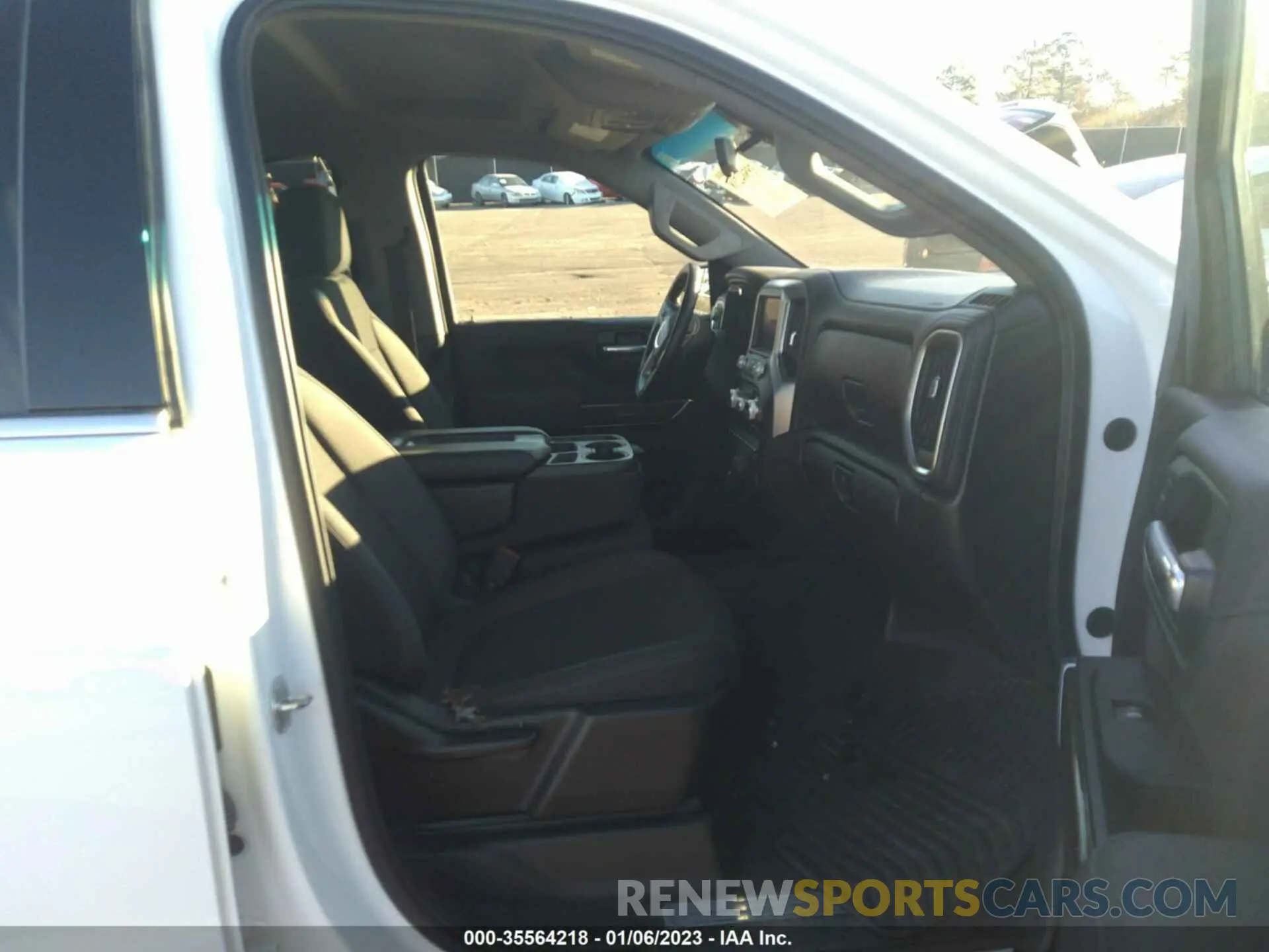 5 fotografías del automóvil dañado 1GTU9BED4LZ230610 GMC SIERRA 1500 2020