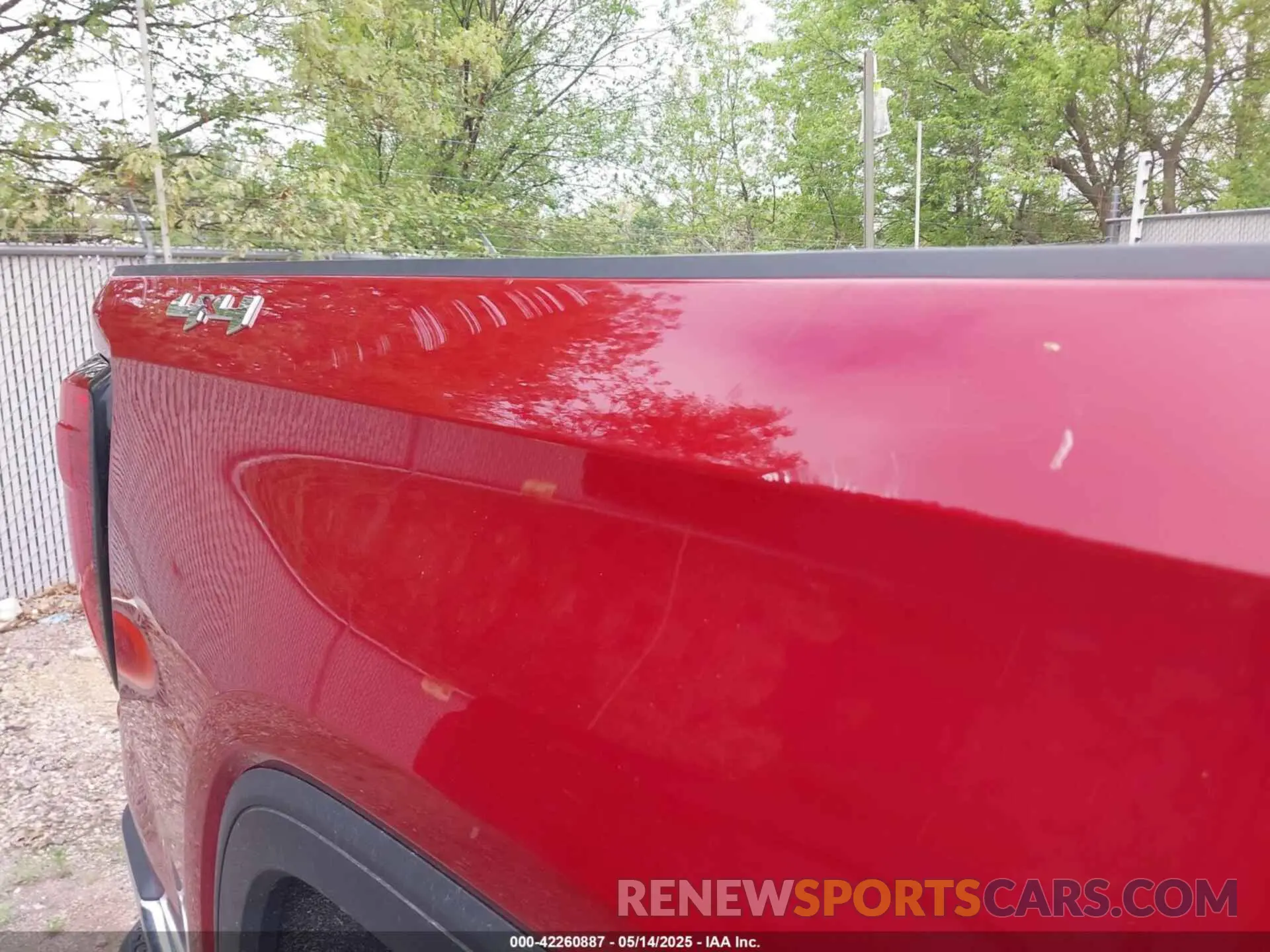17 fotografías del automóvil dañado 1GTU9DED8LZ296394 GMC SIERRA 1500 2020