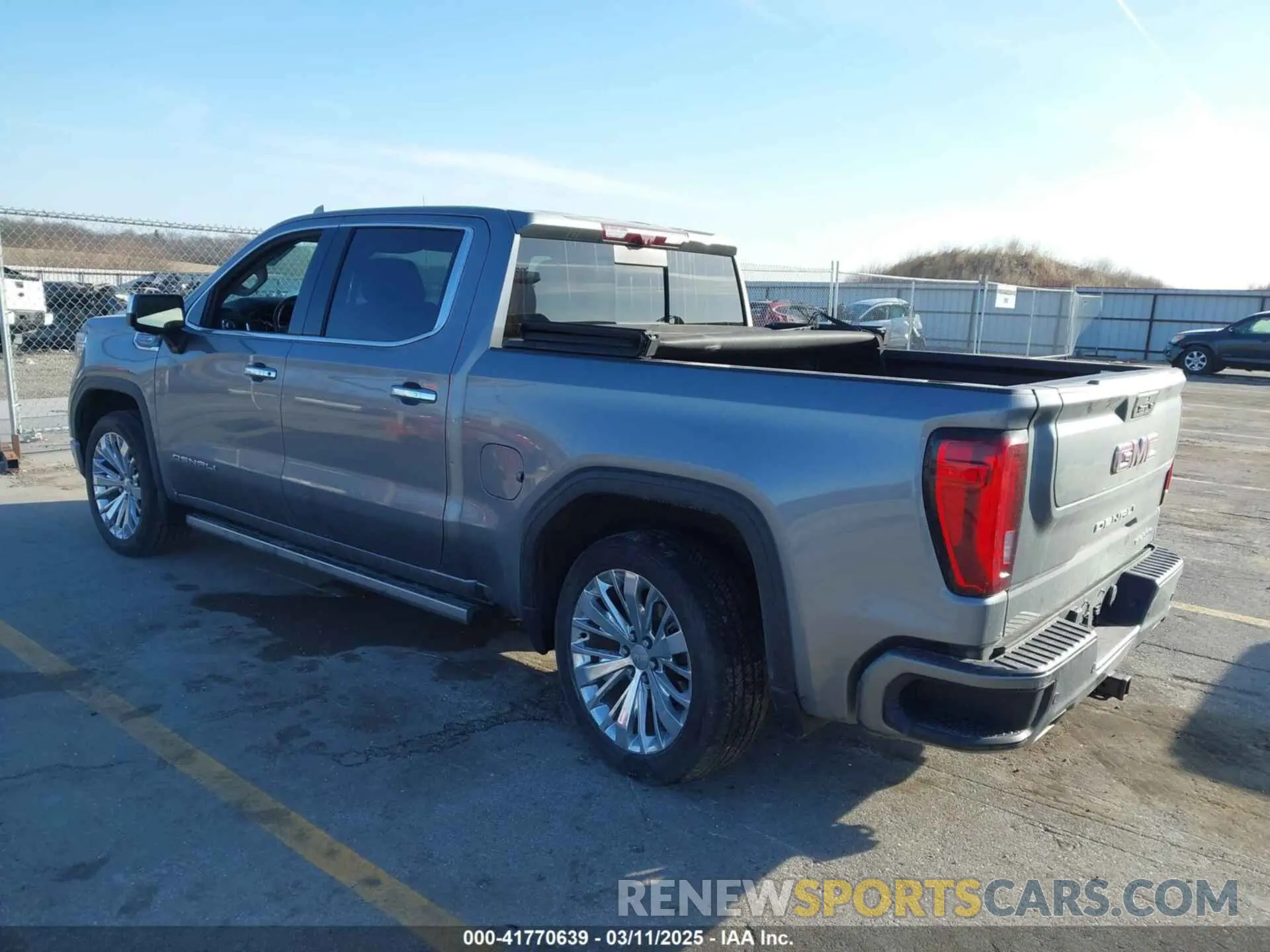 3 fotografías del automóvil dañado 1GTU9FEL9LZ362325 GMC SIERRA 1500 2020