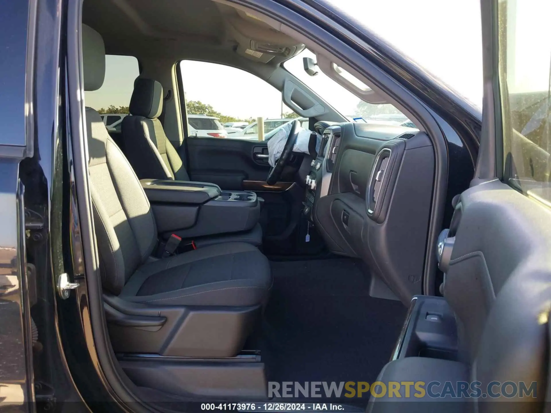 5 fotografías del automóvil dañado 3GTP8CED0LG173604 GMC SIERRA 1500 2020