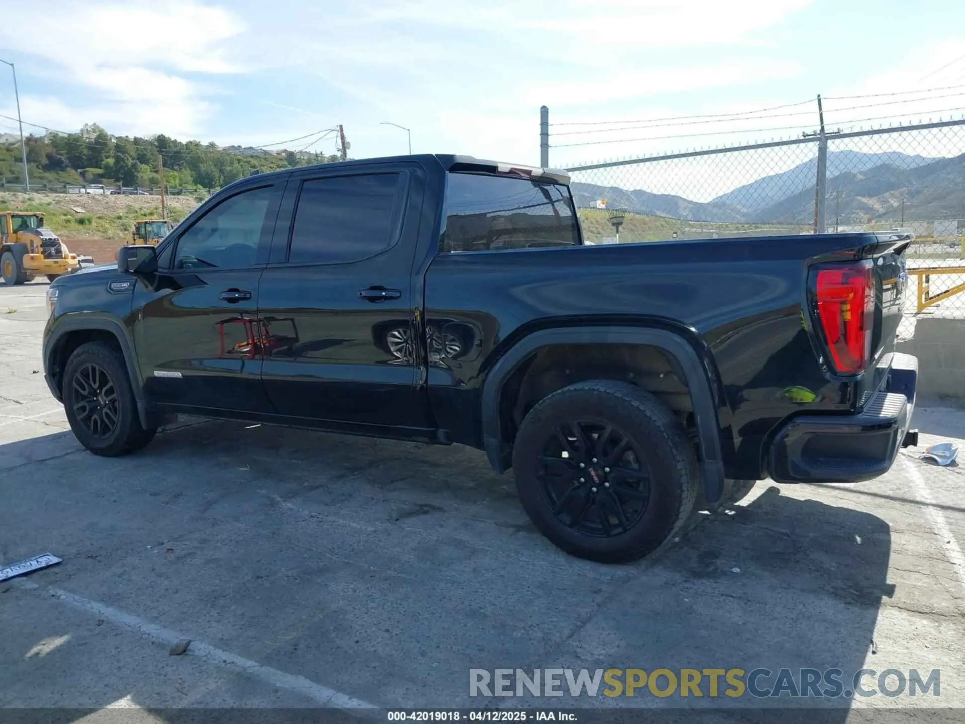 15 fotografías del automóvil dañado 3GTP8CED4LG180426 GMC SIERRA 1500 2020