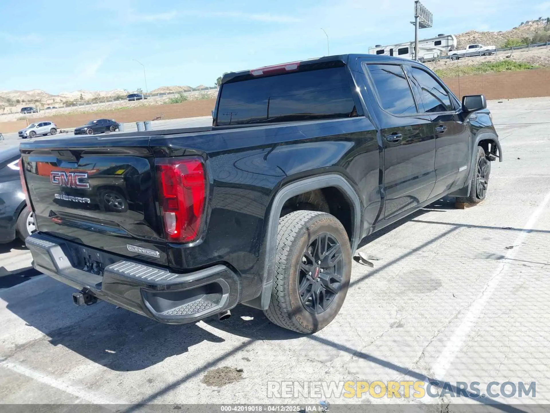 4 fotografías del automóvil dañado 3GTP8CED4LG180426 GMC SIERRA 1500 2020