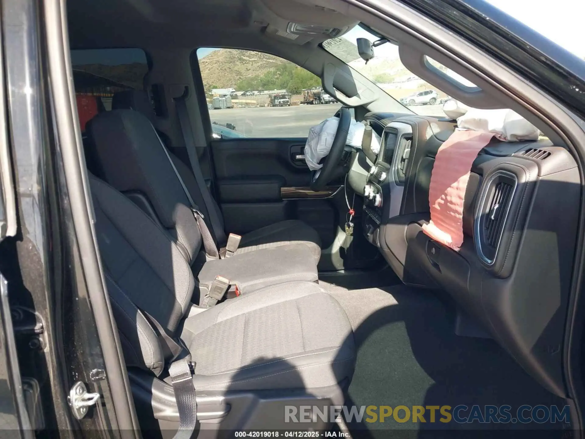 5 fotografías del automóvil dañado 3GTP8CED4LG180426 GMC SIERRA 1500 2020