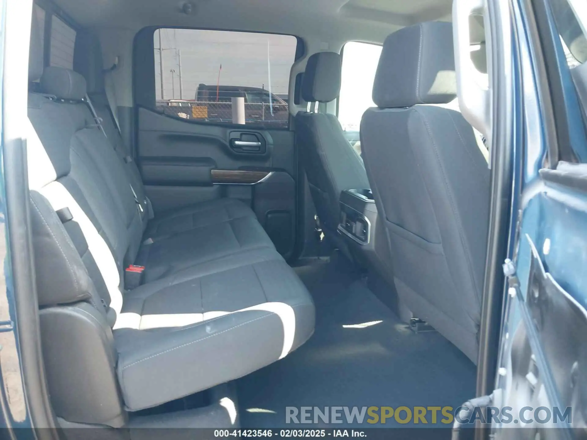 8 fotografías del automóvil dañado 3GTP8CED5LG435682 GMC SIERRA 1500 2020