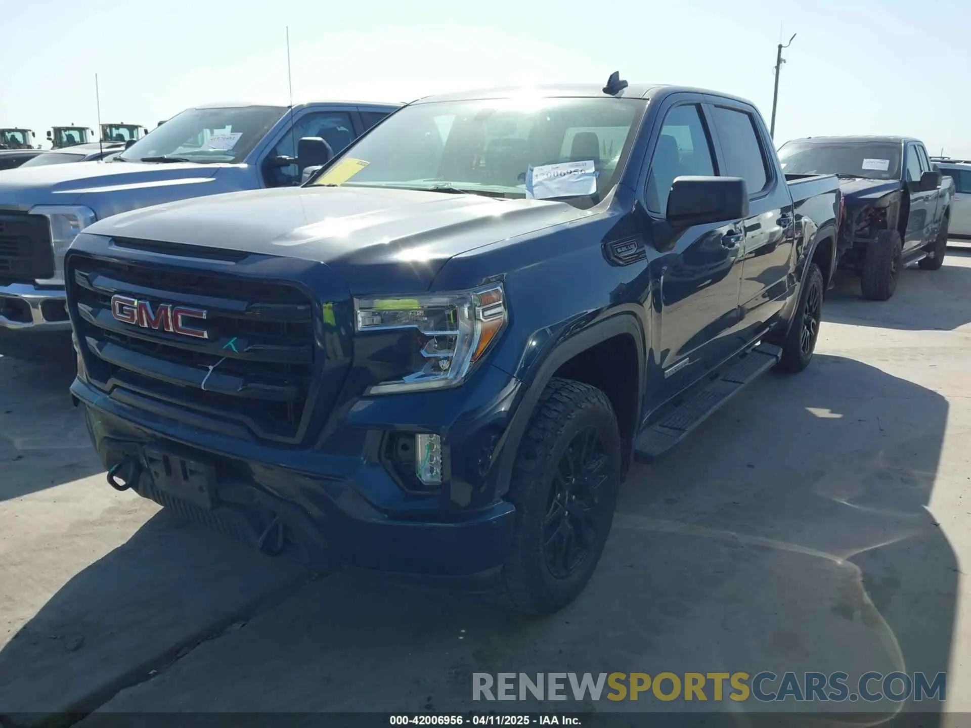 2 fotografías del automóvil dañado 3GTP8CED6LG122463 GMC SIERRA 1500 2020