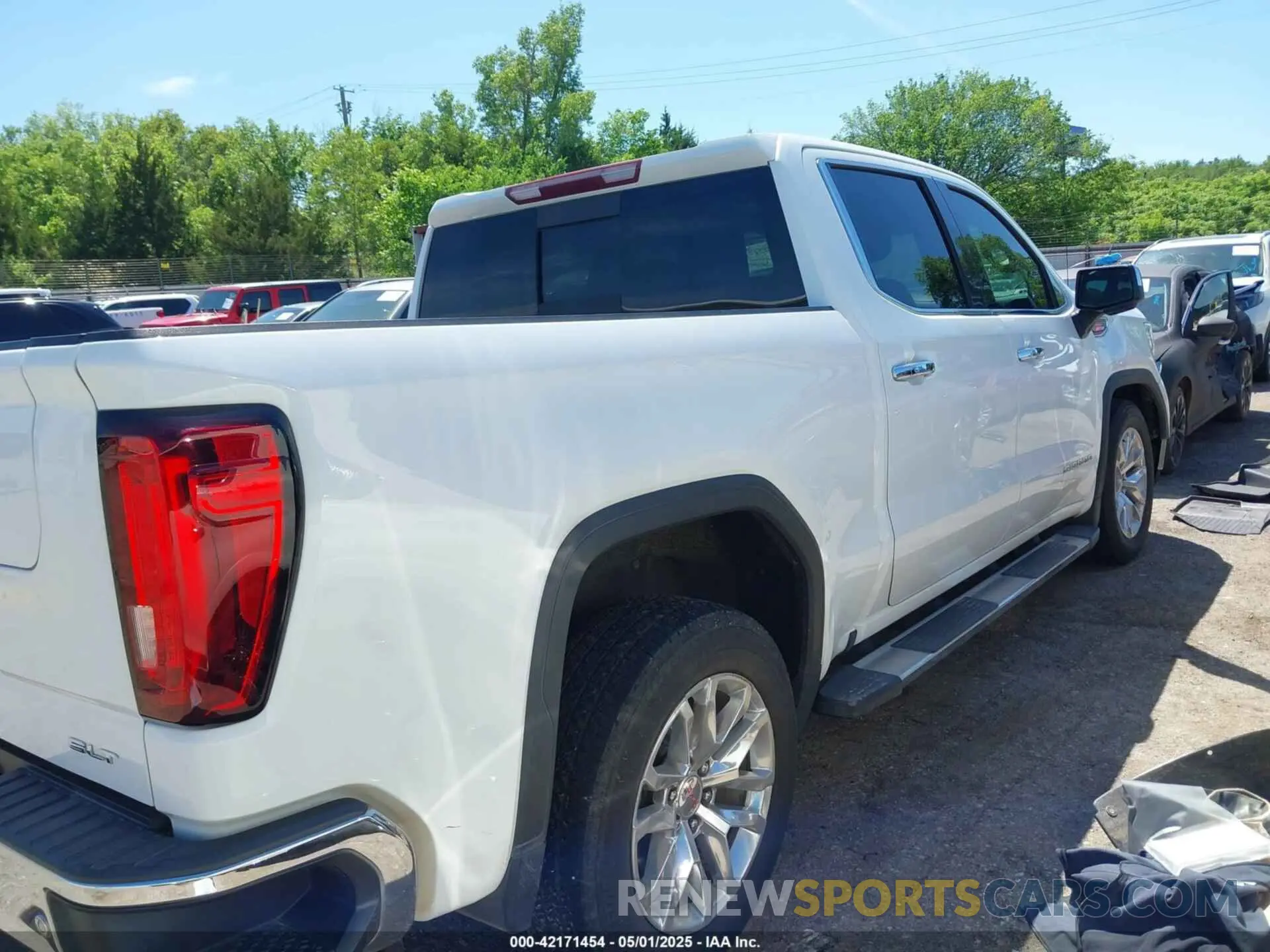 14 fotografías del automóvil dañado 3GTP8DEDXLG353243 GMC SIERRA 1500 2020