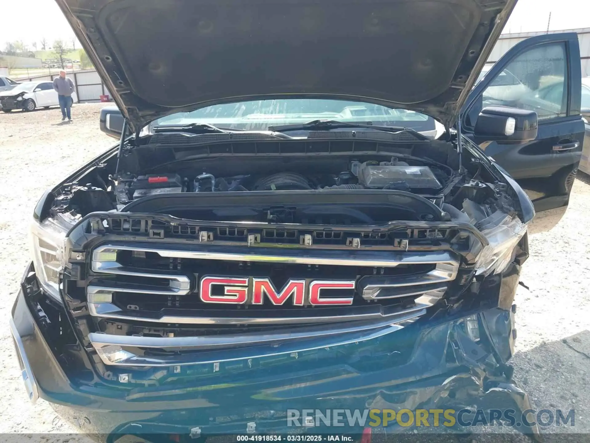 10 fotografías del automóvil dañado 3GTP9EEL9LG200654 GMC SIERRA 1500 2020