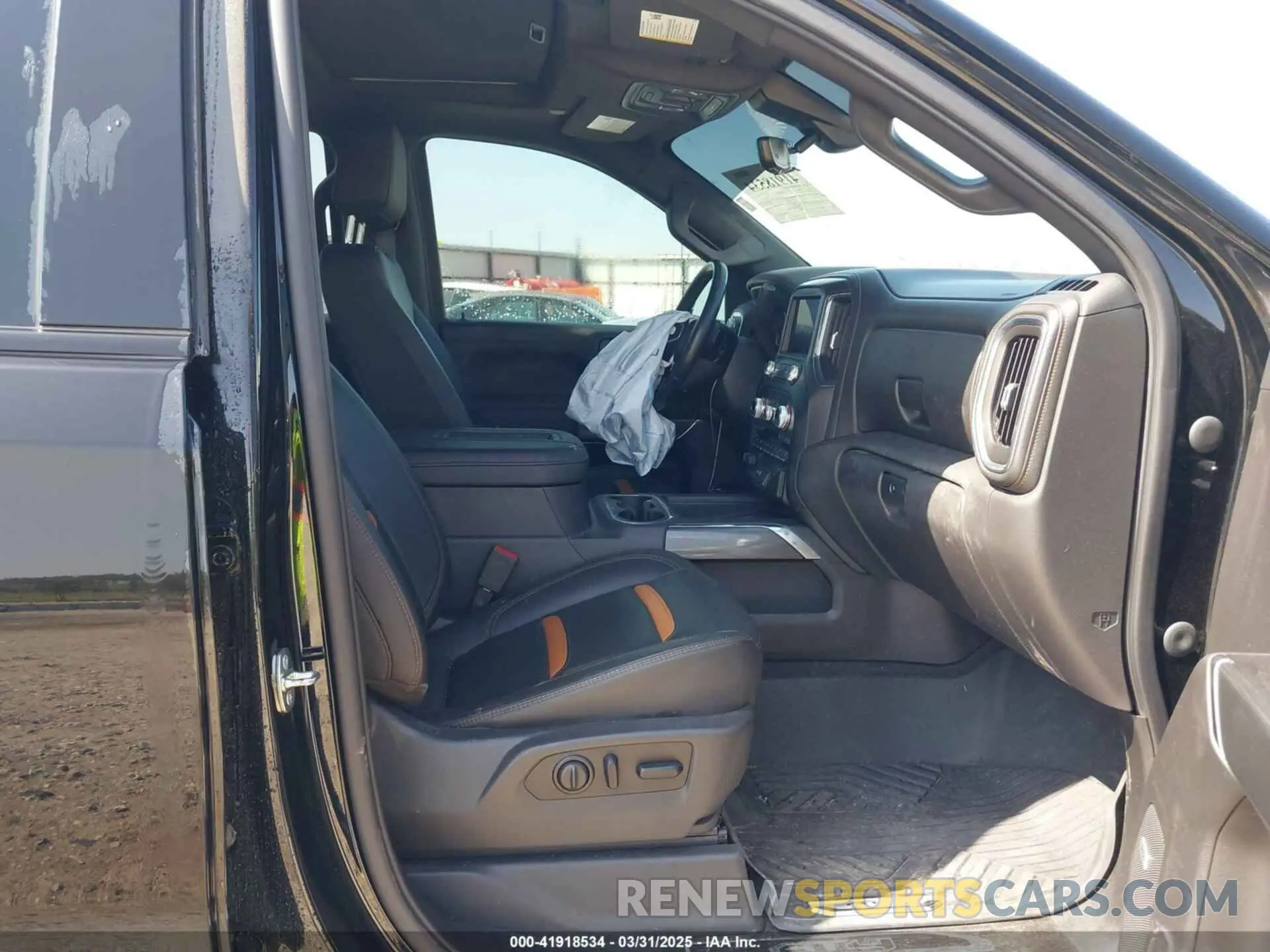 5 fotografías del automóvil dañado 3GTP9EEL9LG200654 GMC SIERRA 1500 2020