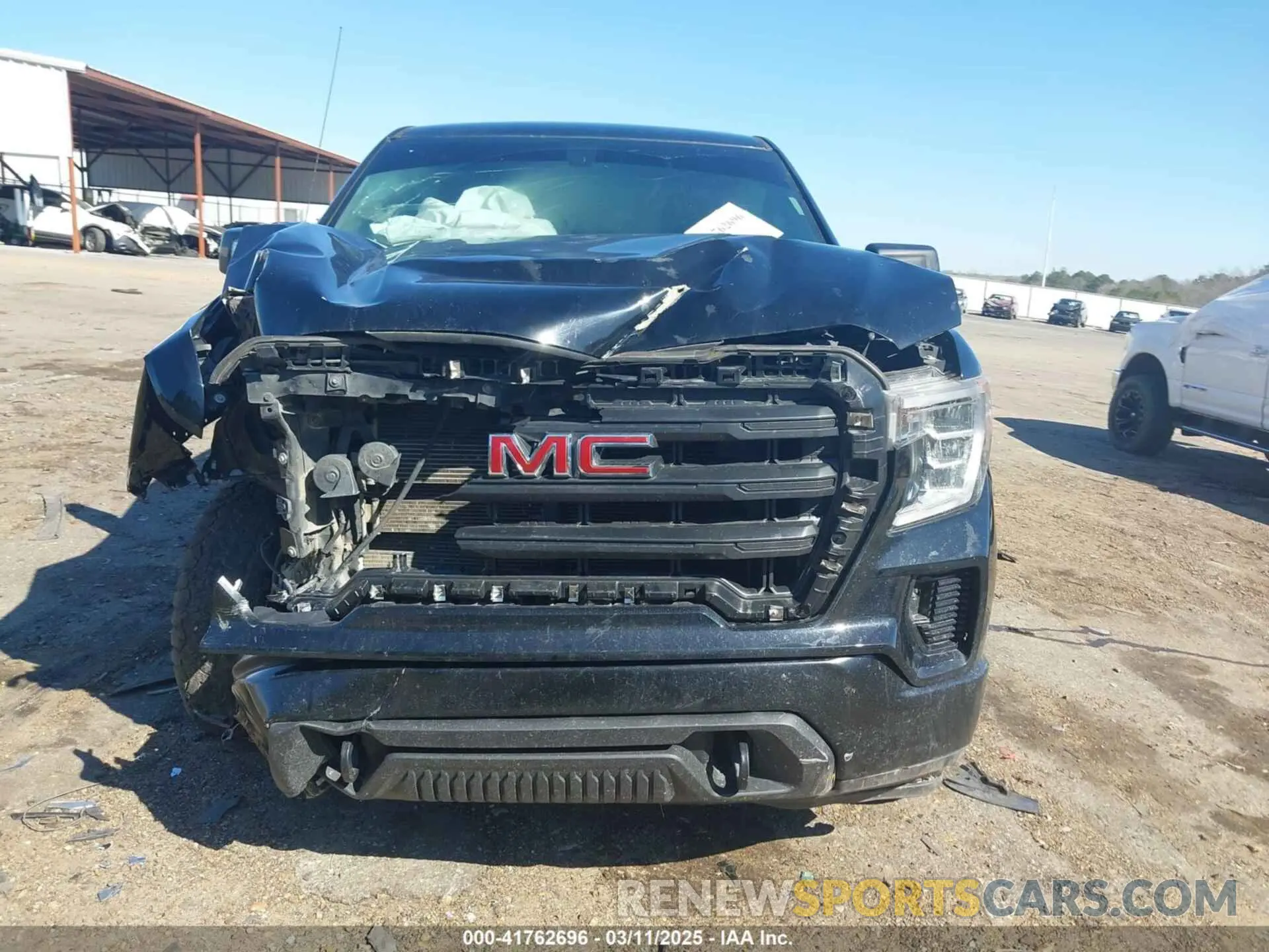 13 fotografías del automóvil dañado 3GTU9AEF1LG271109 GMC SIERRA 1500 2020
