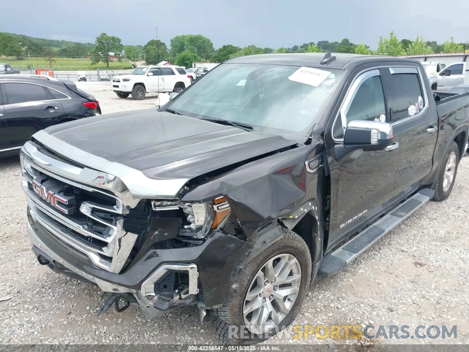 2 fotografías del automóvil dañado 3GTU9DED1LG146563 GMC SIERRA 1500 2020