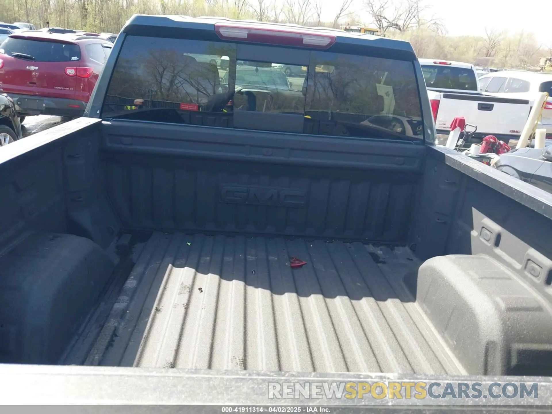 18 fotografías del automóvil dañado 3GTU9DED6LG283336 GMC SIERRA 1500 2020