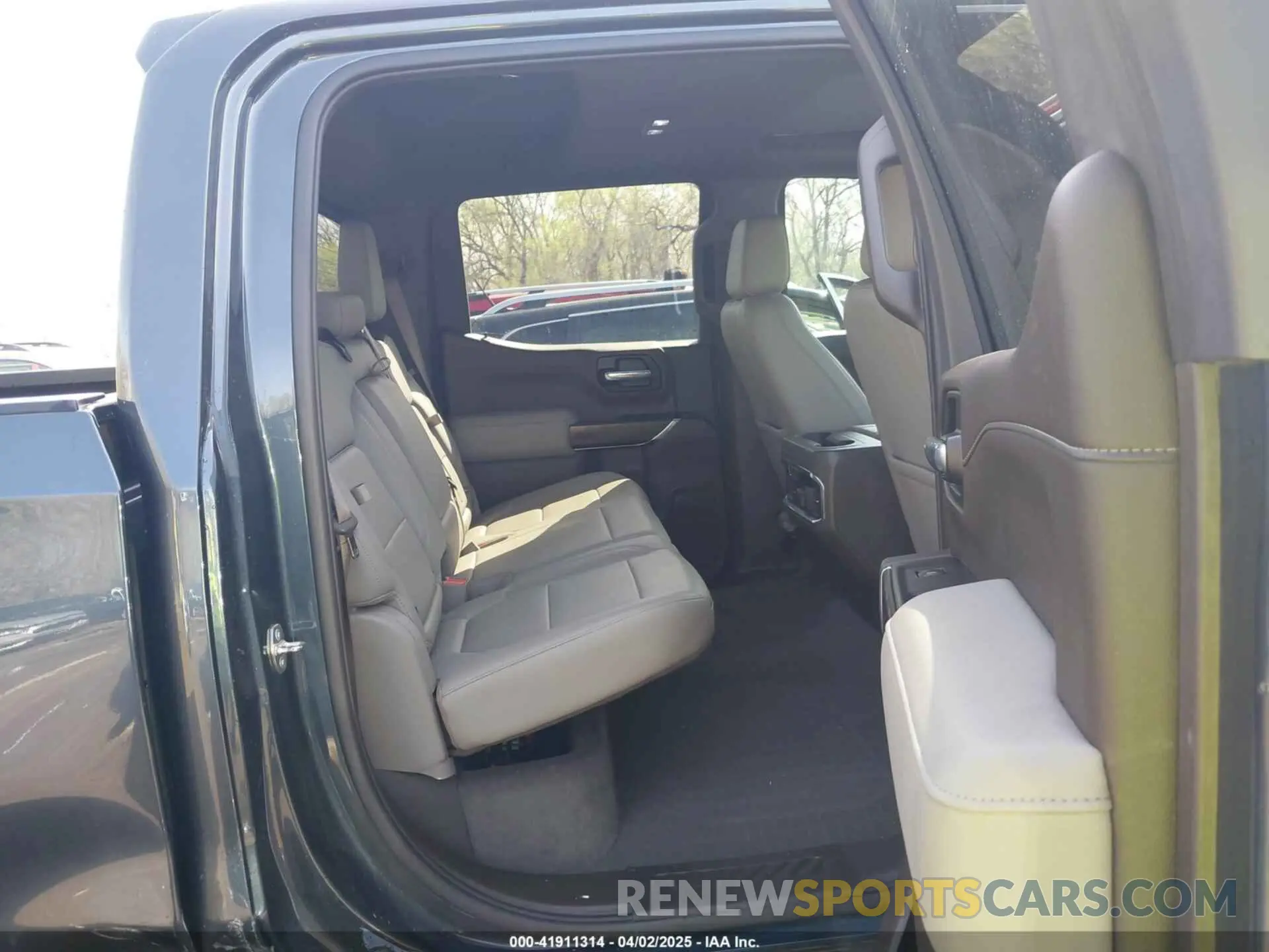 8 fotografías del automóvil dañado 3GTU9DED6LG283336 GMC SIERRA 1500 2020